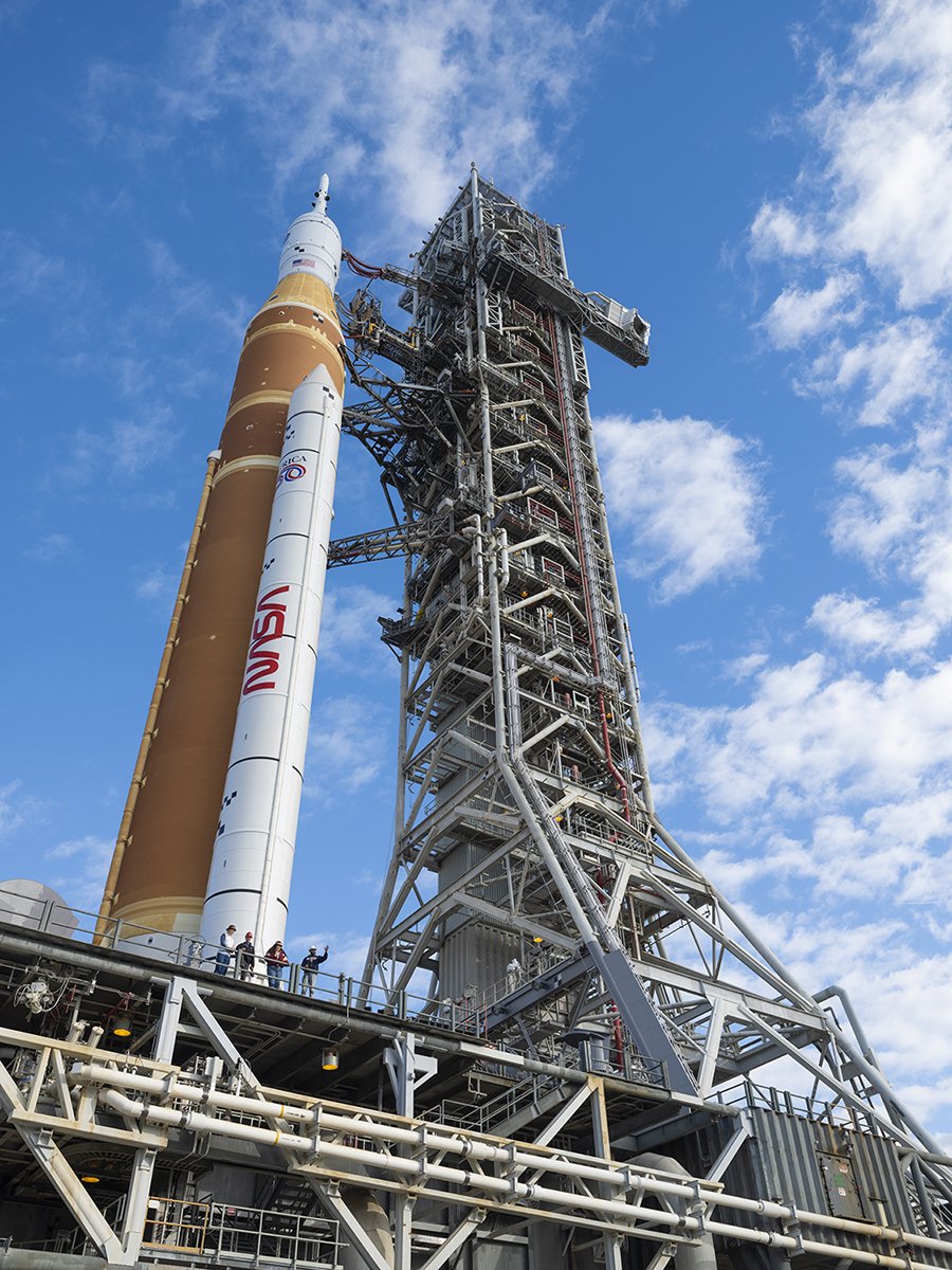 Artemis 2 SLS Rocket Rolls Out to Pad 39B