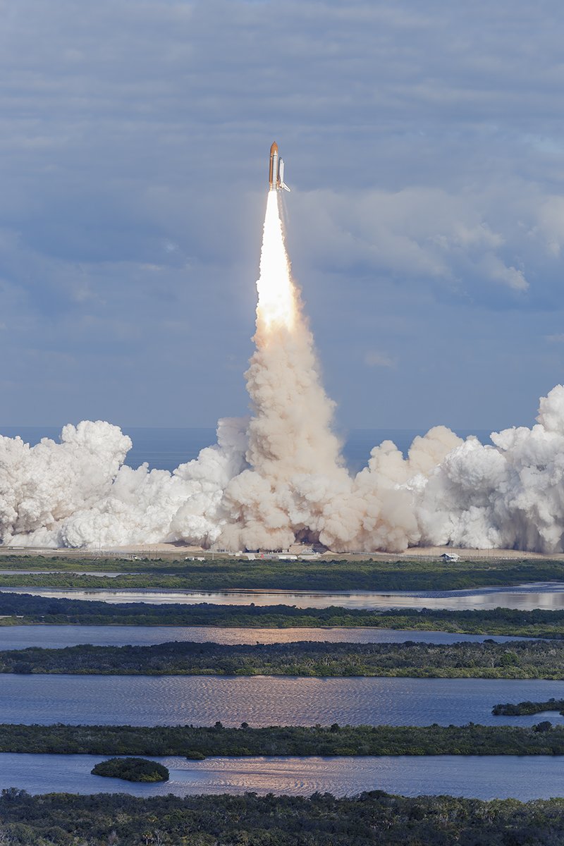 STS-129 Launch from VAB Roof, Space Shuttle Atlantis
