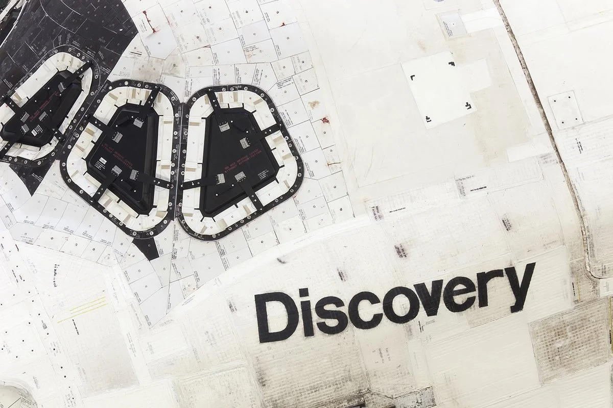 Label and Flight Deck Windows, Space Shuttle Discovery