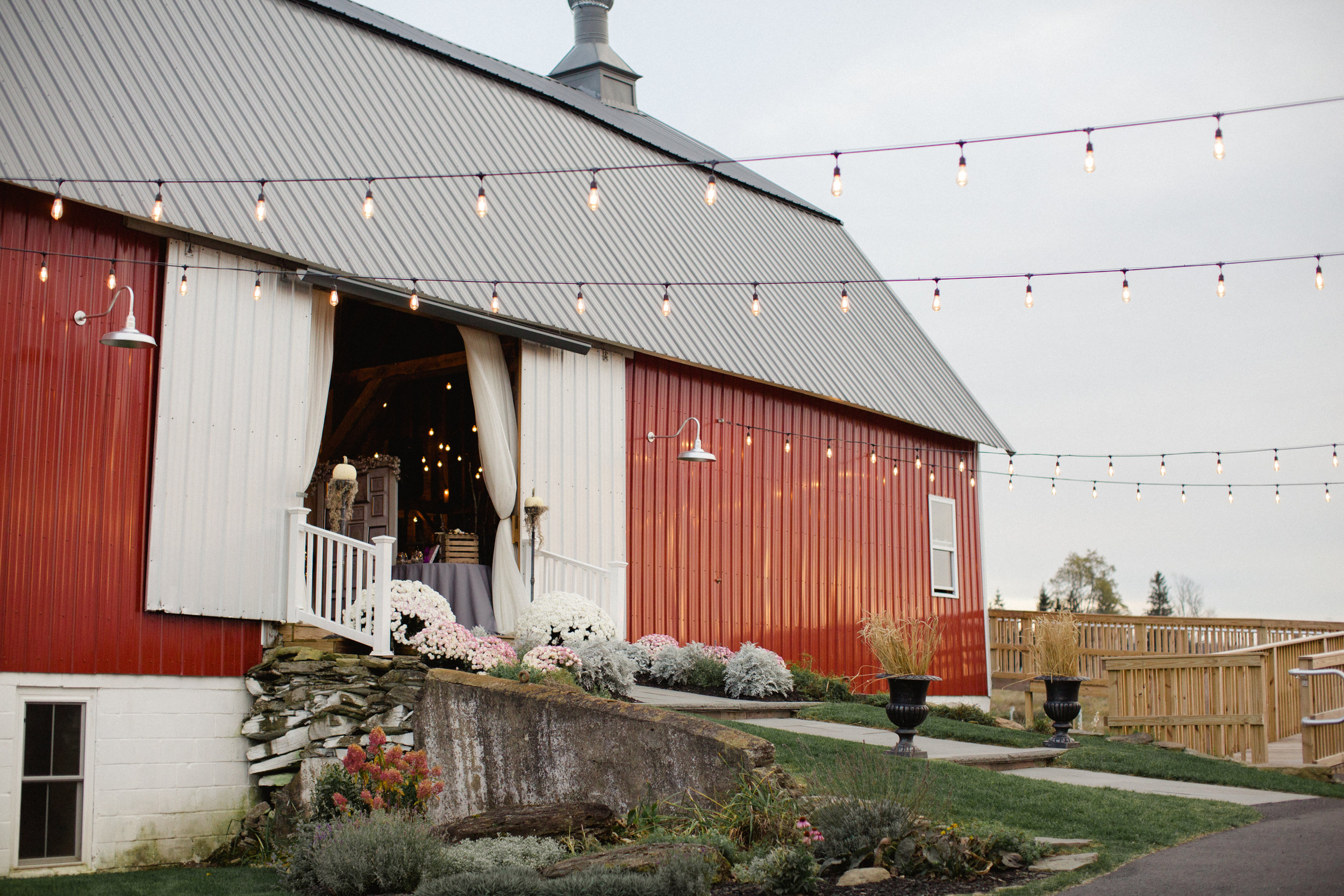 Farm at Cottrell Lake Wedding Photos Photographer_JDP-153.jpg