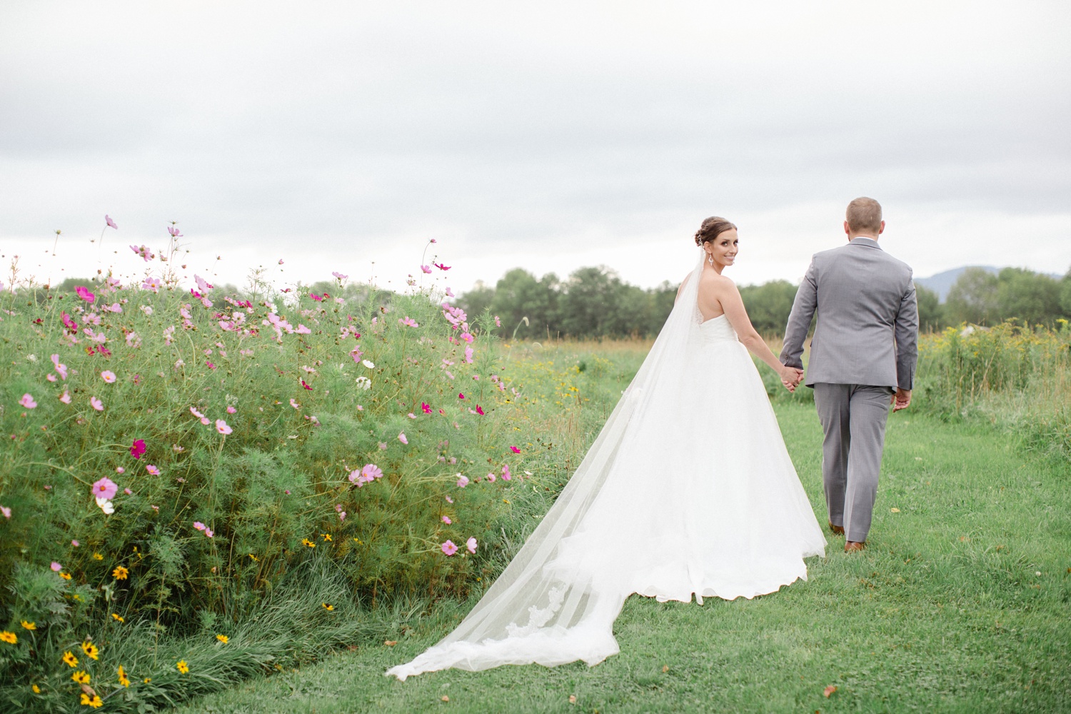 Farm at Cottrell Lake Fall Wedding_0090.jpg