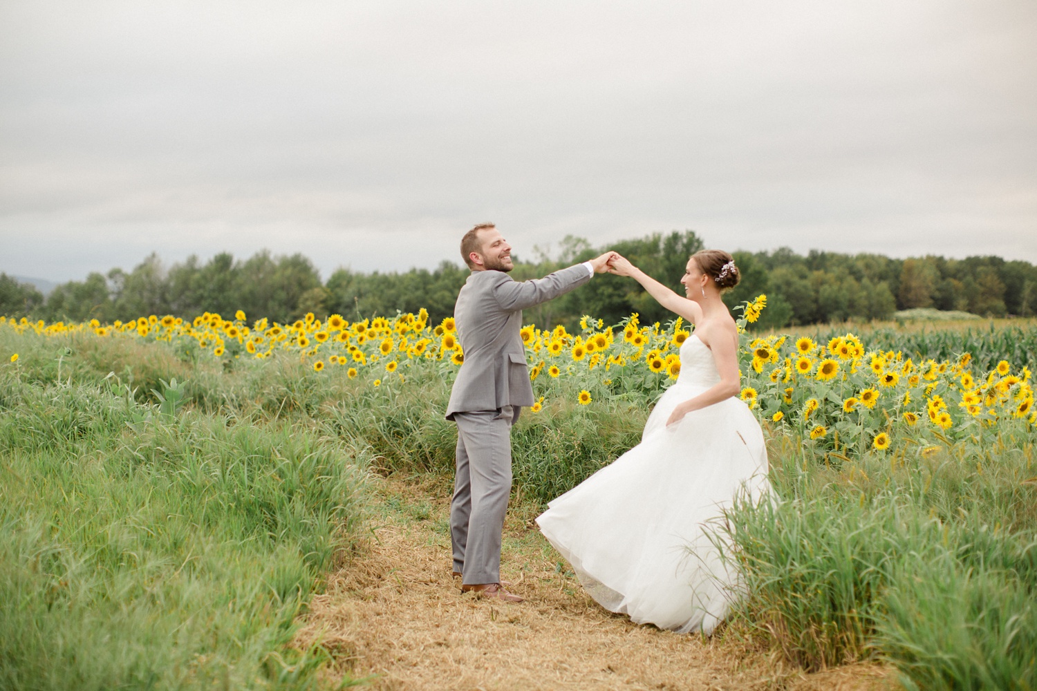 Farm at Cottrell Lake Fall Wedding_0153.jpg