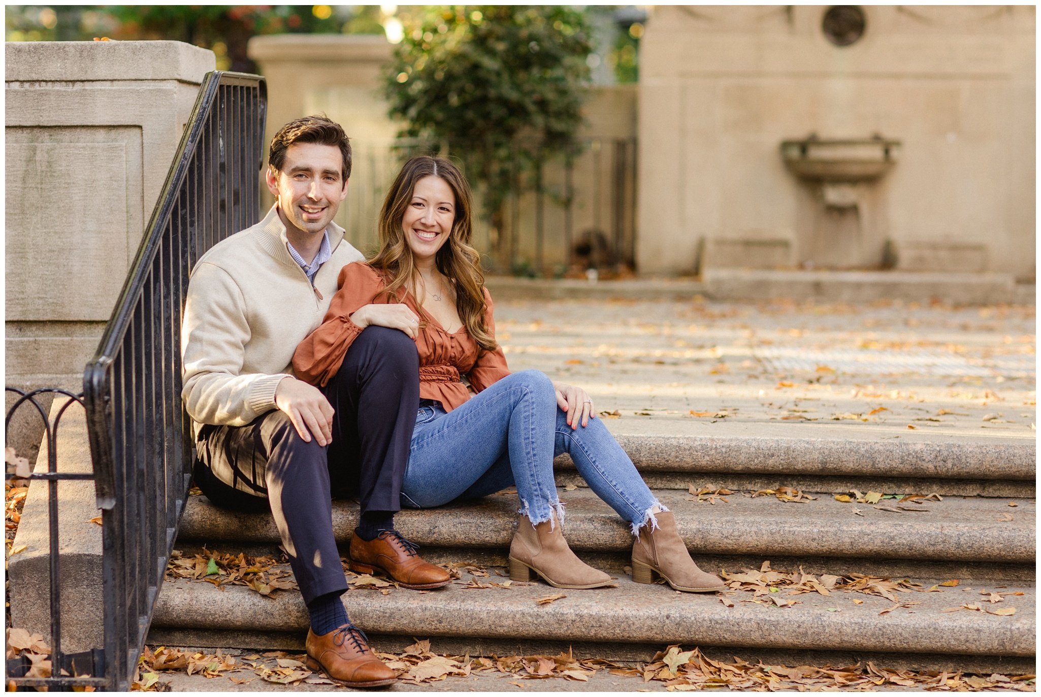 Rittenhouse Square Fall Engagement Session_0014.jpg