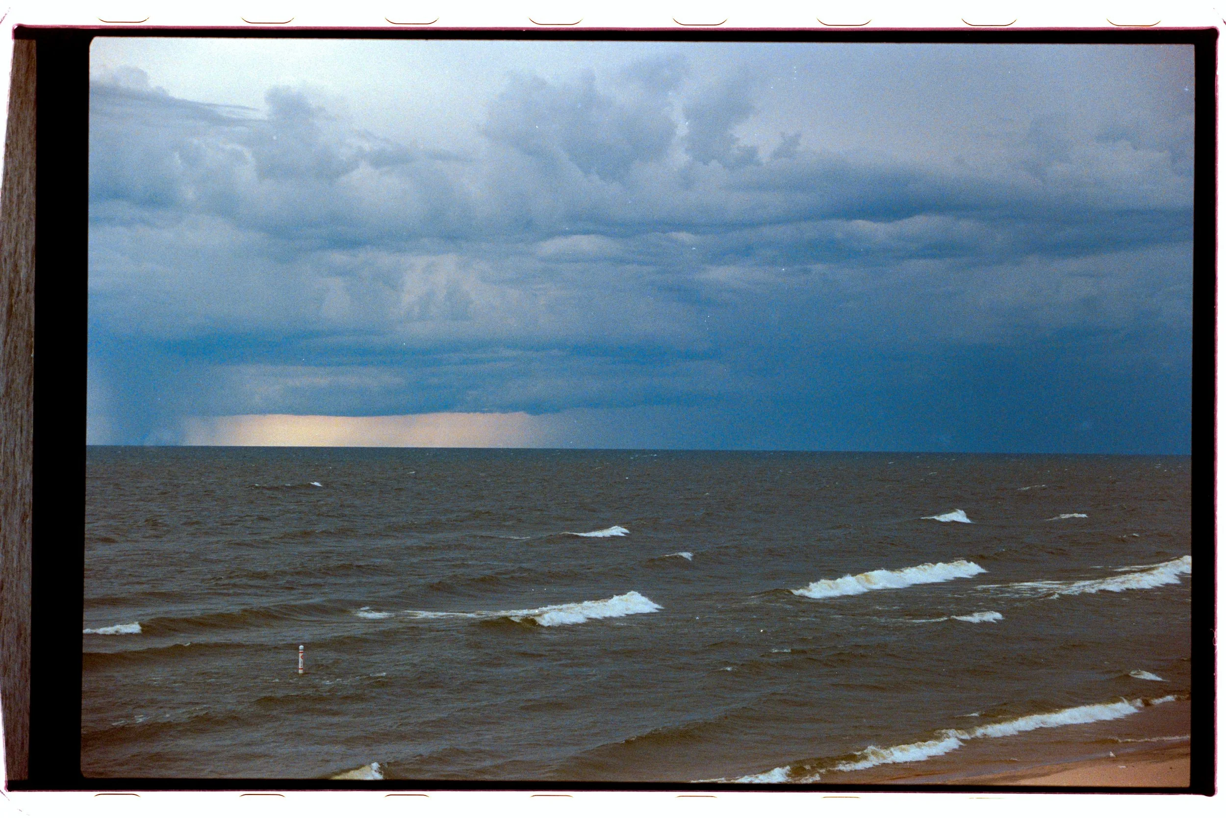 20260707_64912_Large_expsr.jpg