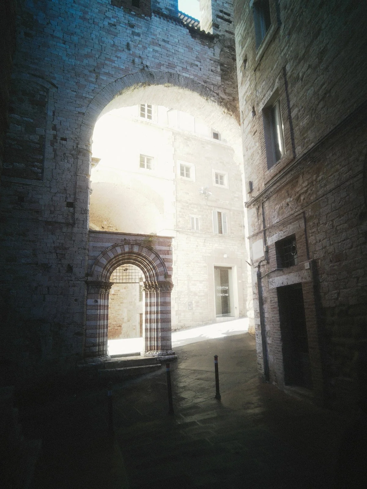 PST01079_expsr.jpg