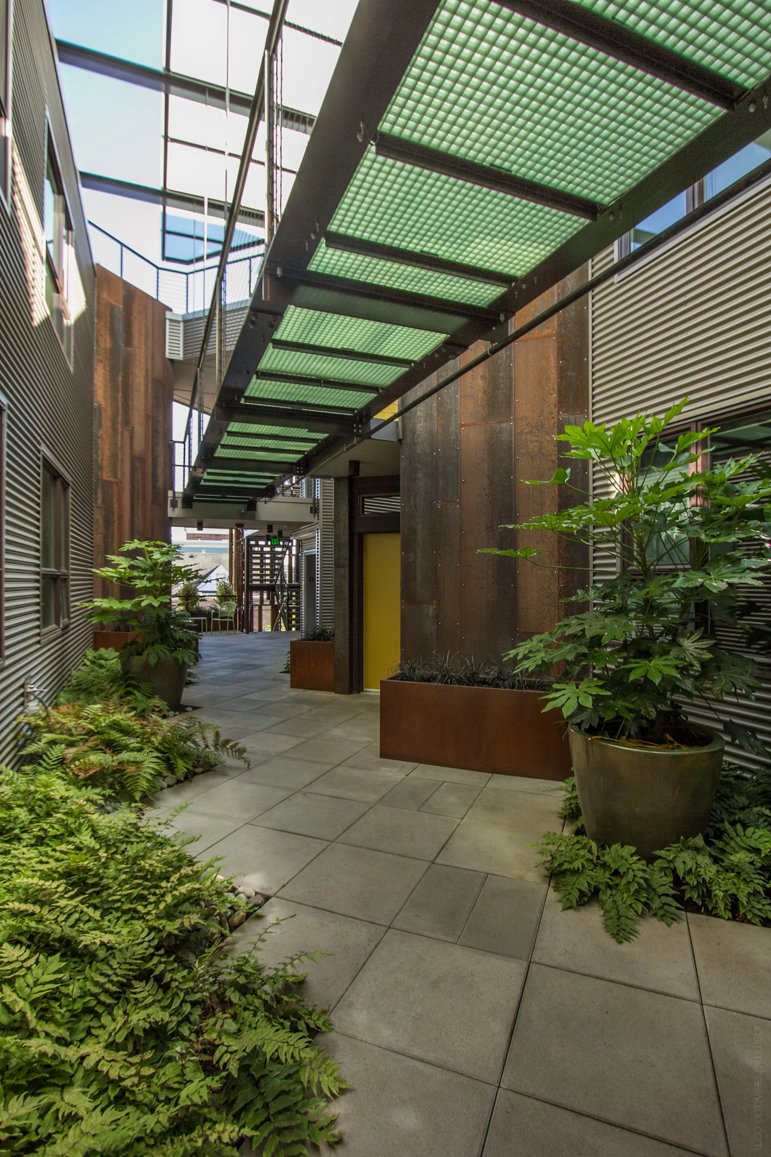atrium-1035.jpg