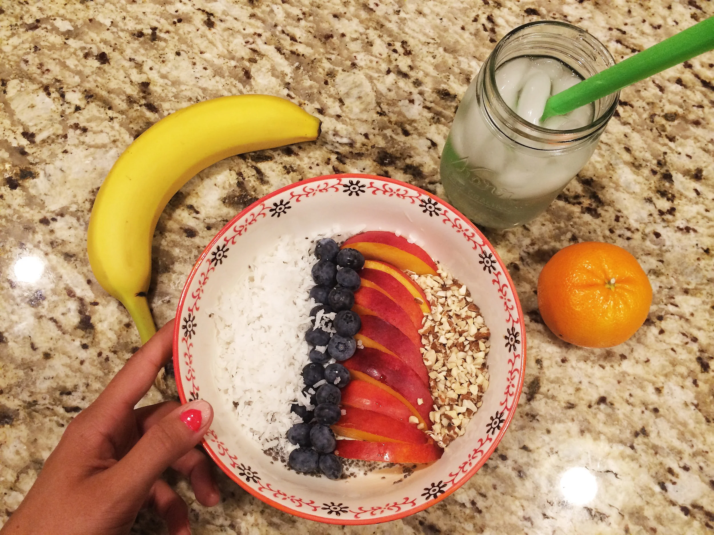 INGREDIENTS: 1/2 CUP HONEY GREEK YOGURT 1/4 CUP CHIA SEEDS (BLEND CHIA SEEDS AND YOGURT TOGETHER IN A BOWL) 4 Tbsp COCONUT FLAKES HANDFUL OF BLUEBERRIES APRICOT CUT INTO SLICES HANDFUL OF OATS HANDFUL OF BLENDED ALMOND PIECES (You can really use any toppings and can be as creative as you want to be!)