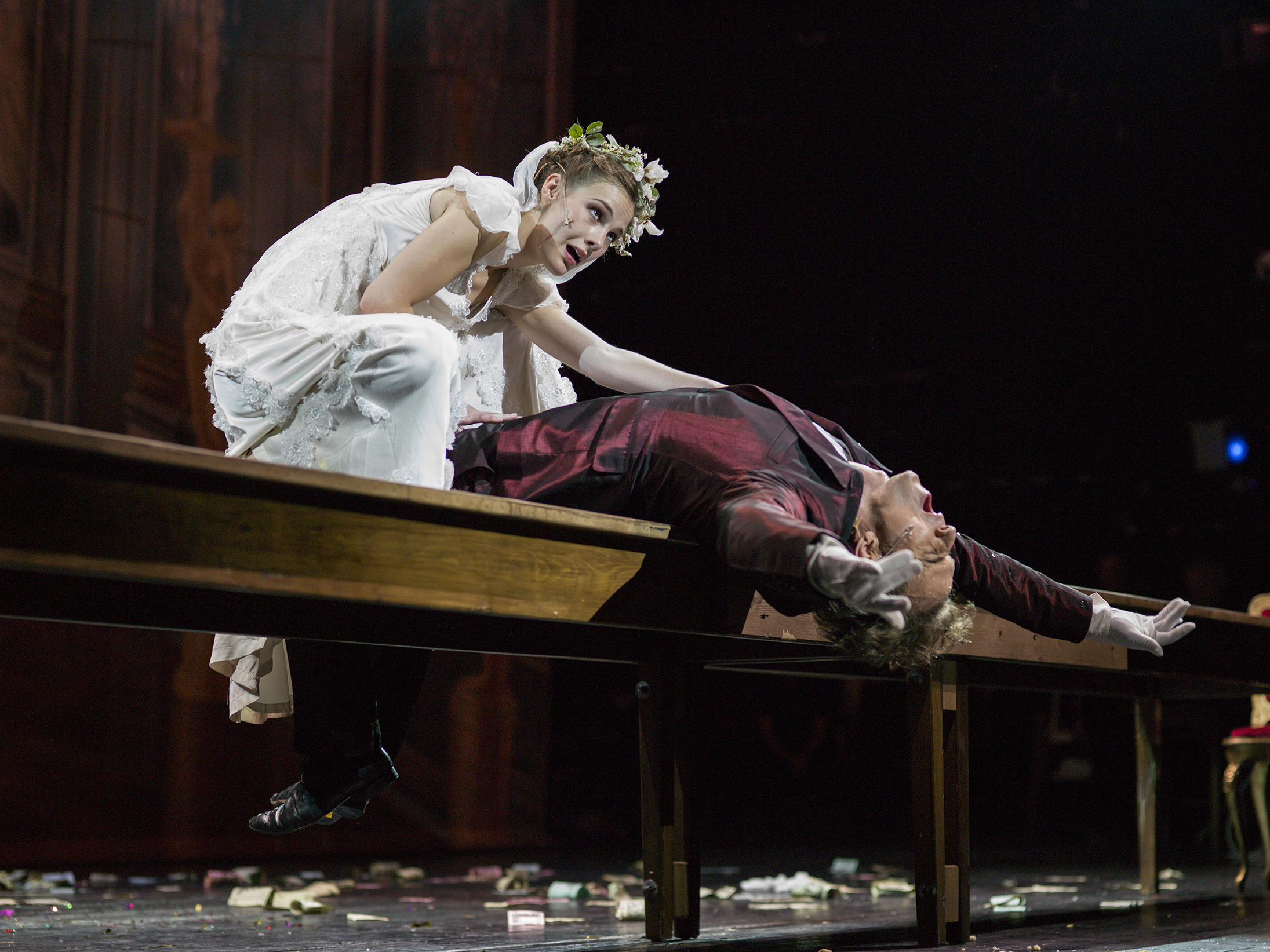 TTHE THREEPENNY OPERA Directed By Thorleifur Örn Arnarsson