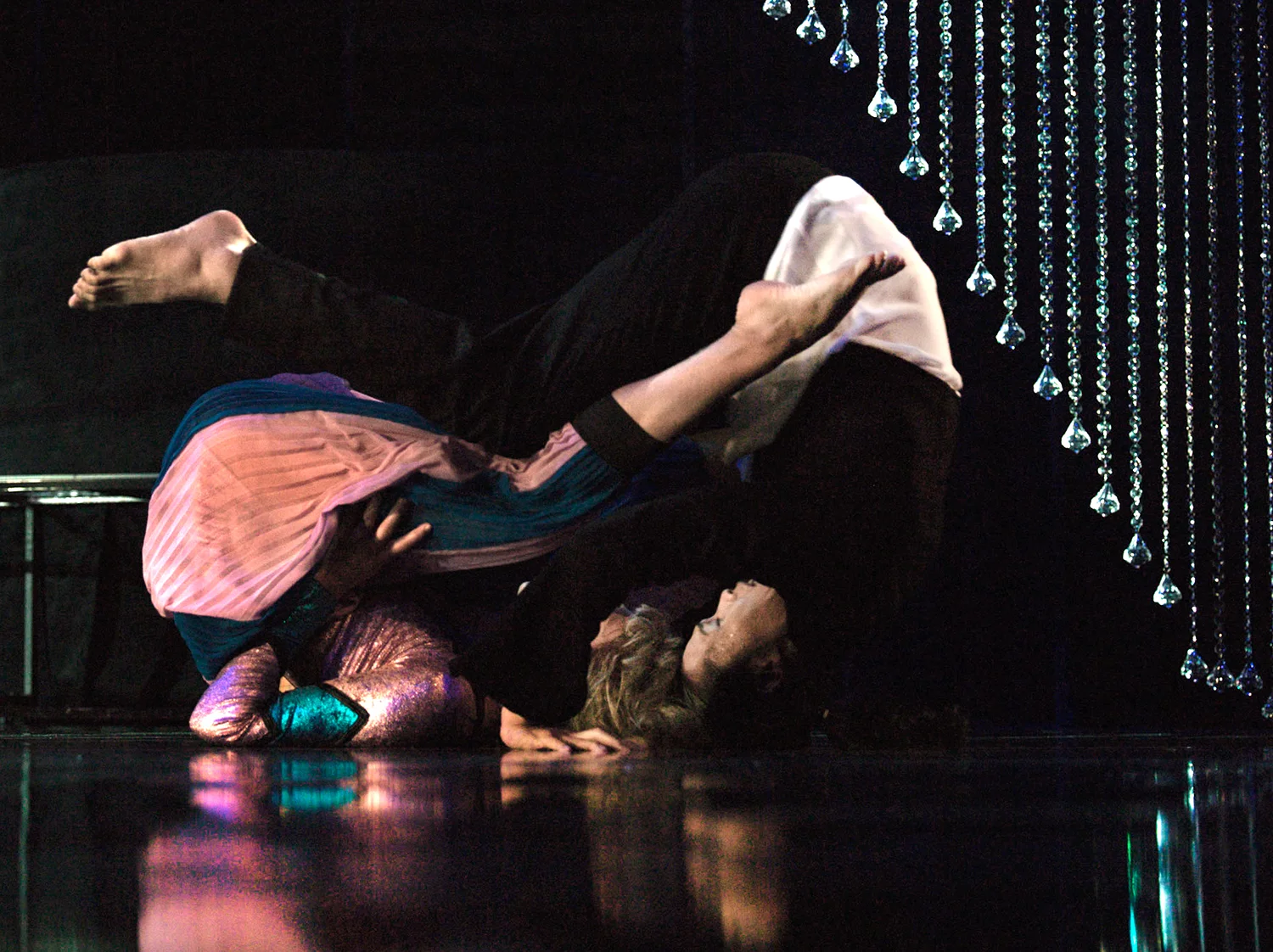  MUSIC FOR A WHILE  Artistic Direction  Mei Hong Lin  Dramaturgie  Katharina John  