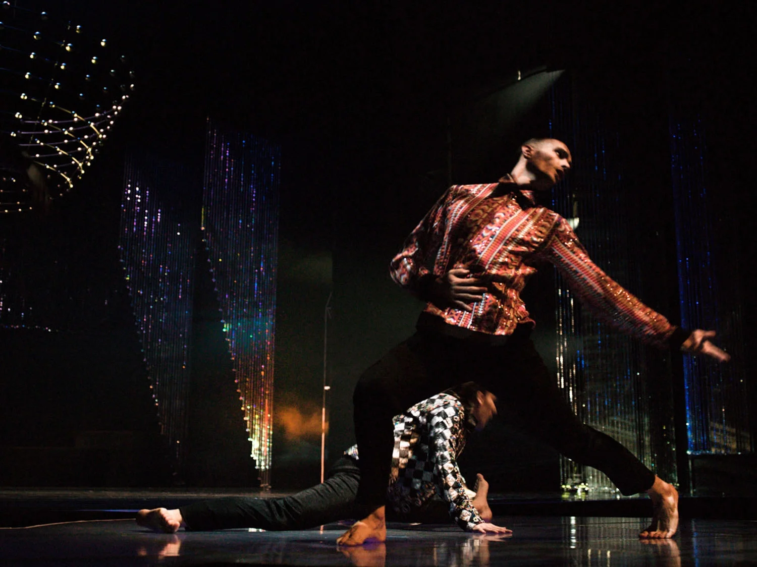  MUSIC FOR A WHILE  Choreografie-  Mei Hong Lin  Dramaturgie - Katharina John  