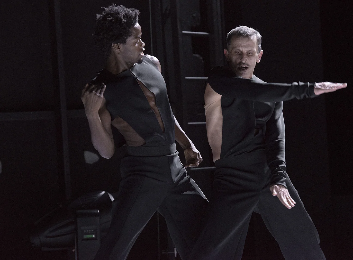 RAUSCHEN Direction & Choreography by SASHA WALTZ