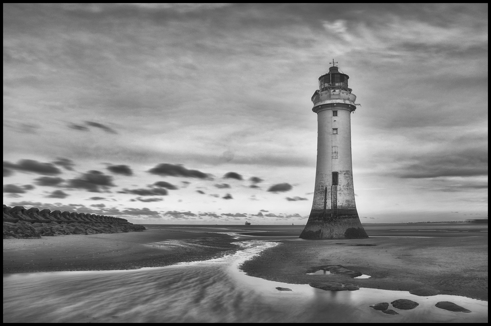 Incoming tide Perch Rock Lighthouse