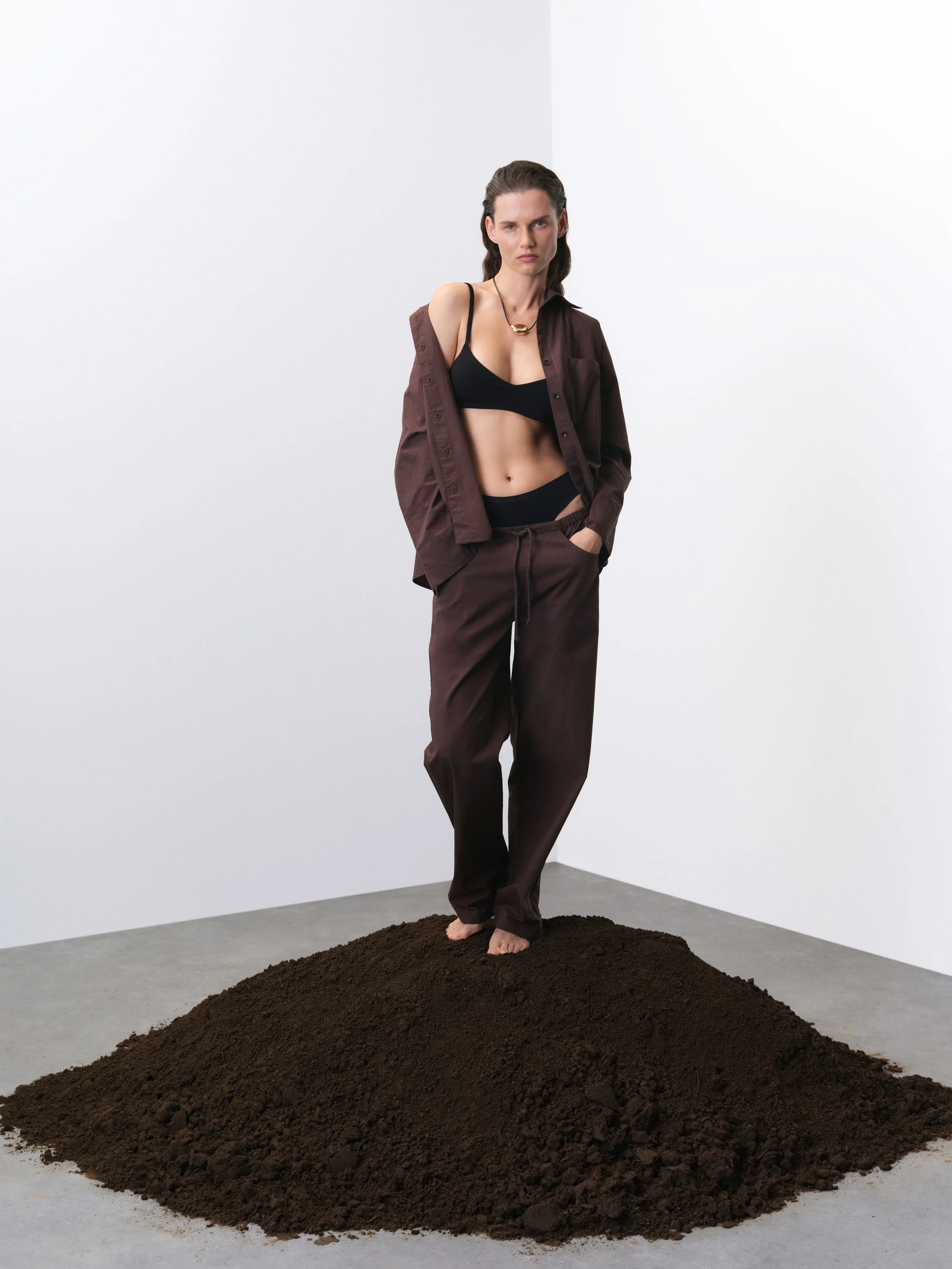 260218_BC_MATE_MARCH_CAMPAIGN_EDITORIAL_HERO_LOOK_0040a.jpg