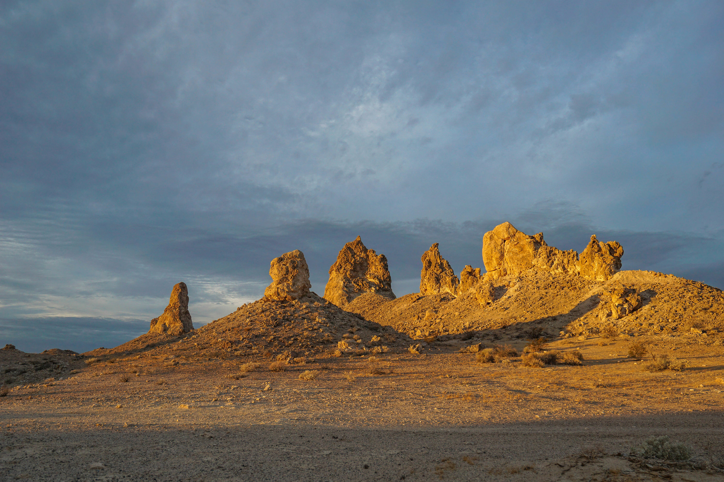These magnificent pinnacles vary in age from 10,000 to 100,000 years according to current measurements. They were not formed all at once. It is said they were created during 3 separate ice ages.