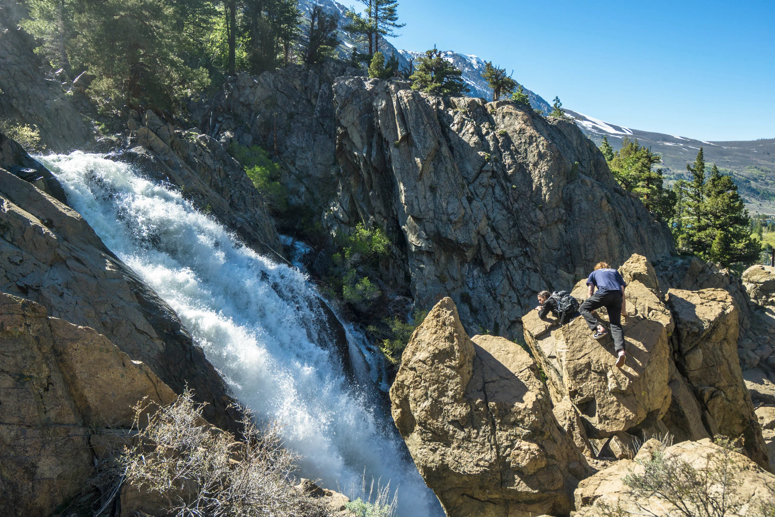 As we approach the end of our hike, we take one final peak at the last cascade.