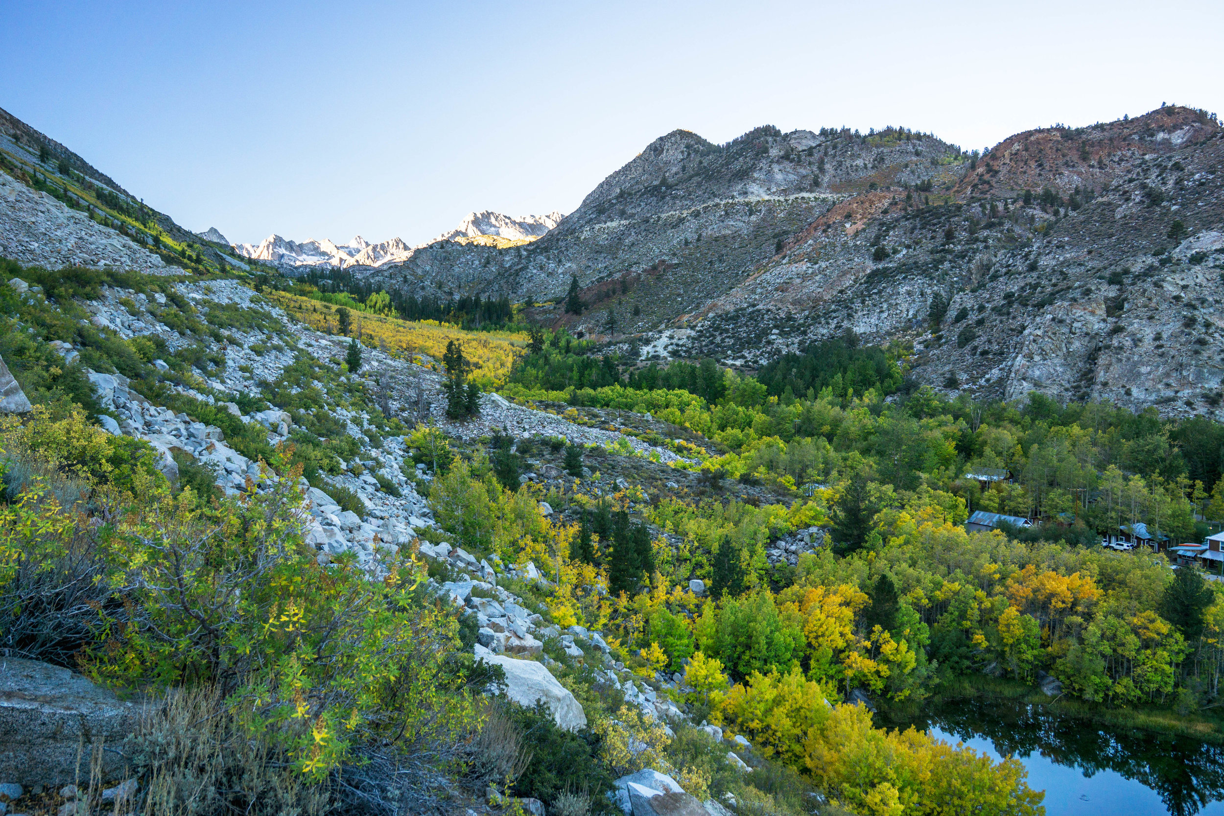 During what's rumored to be a poor year for Fall color spotting, we head off to the Sierras anyways to search for ourselves.