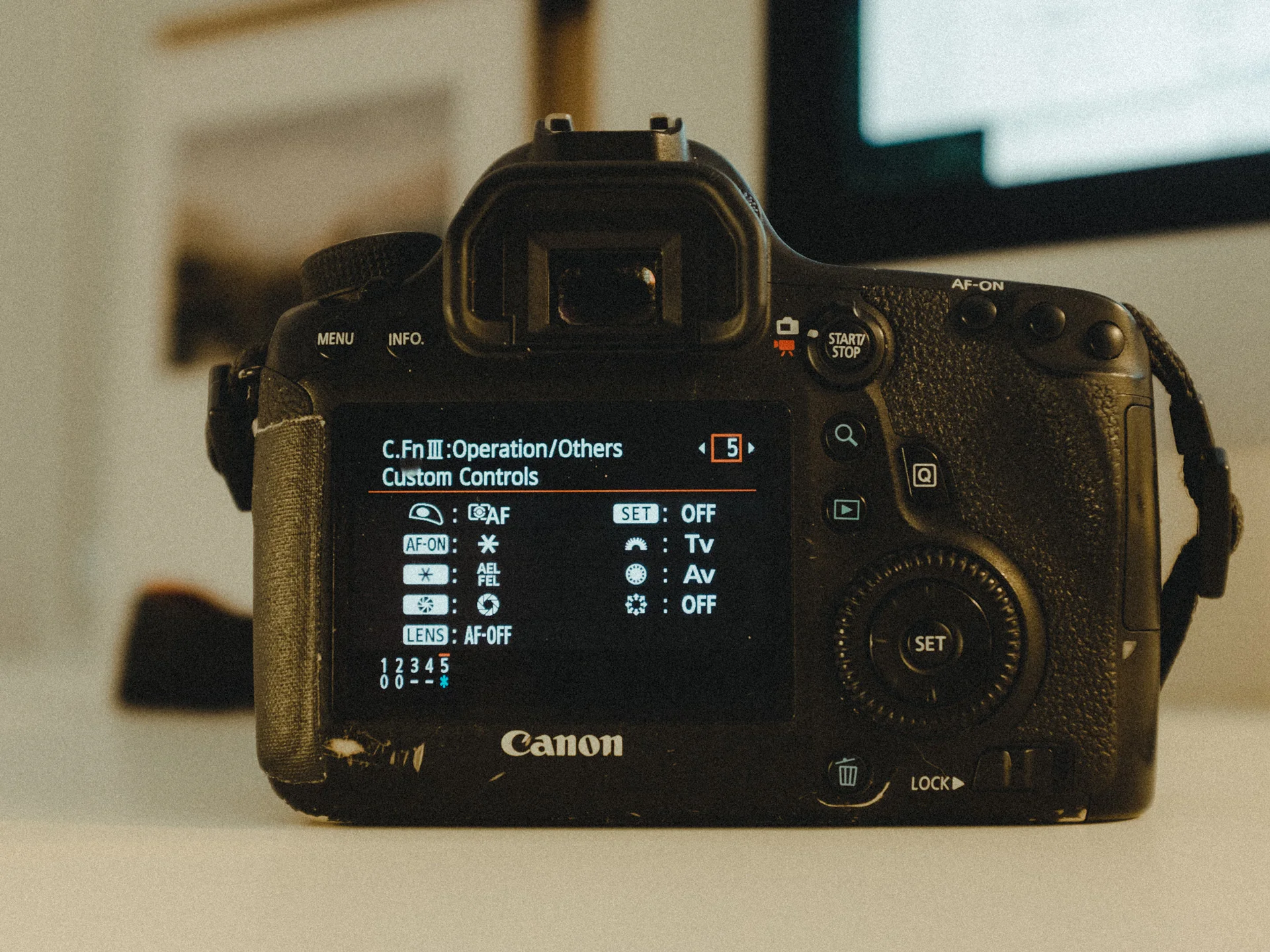 Screen #5 "Custom Controls"