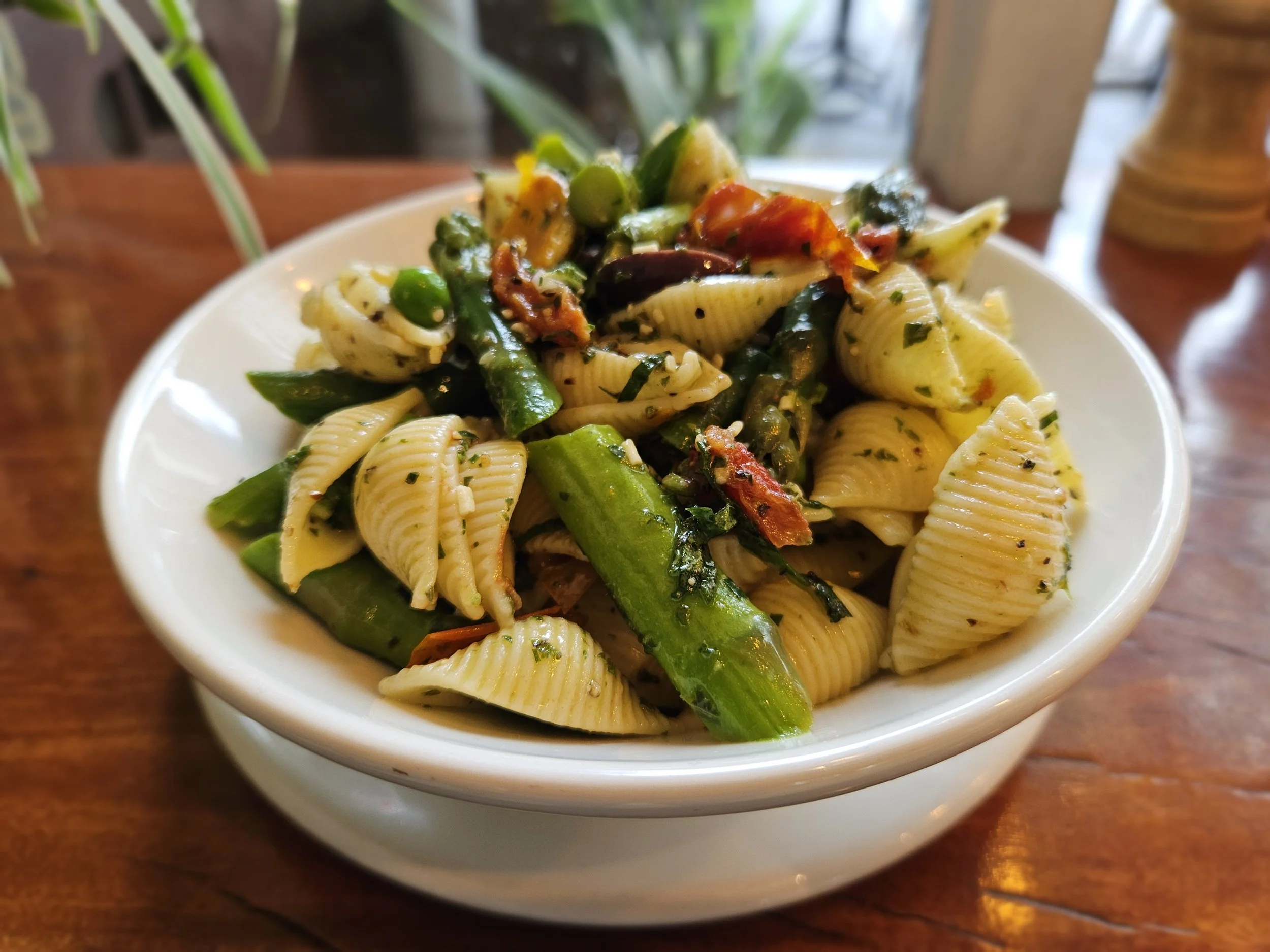 Pasta, asparagus & mint pesto salad 2.jpg
