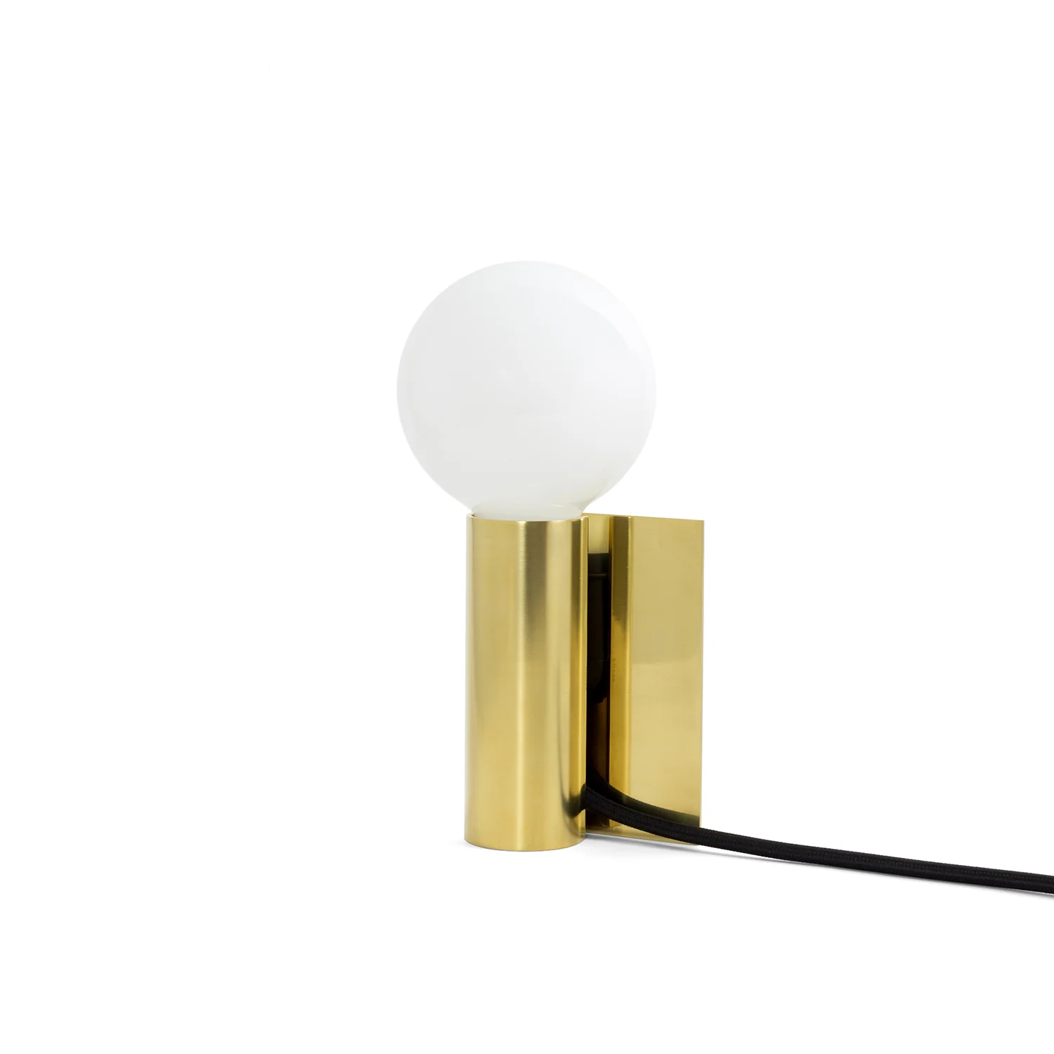 Maku table lamp 02.jpg