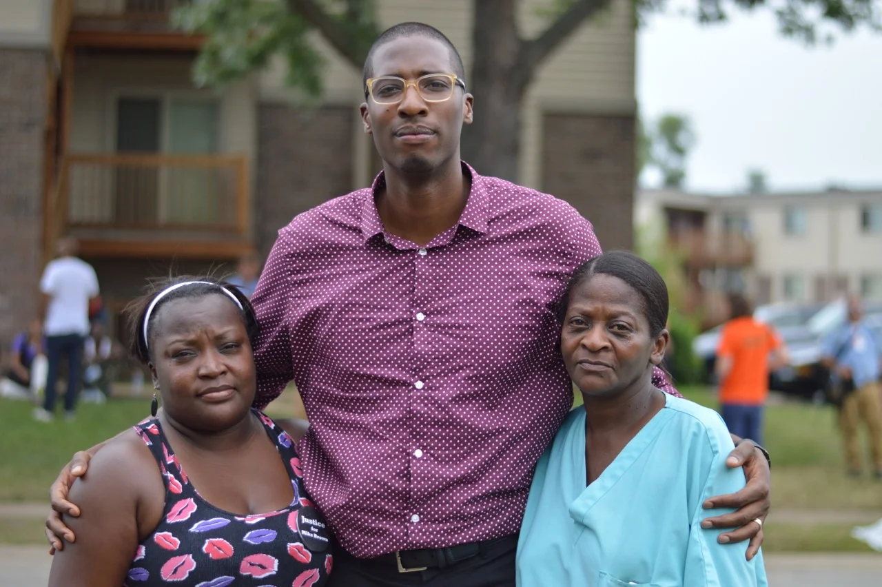 Me with two women from Canfield (photo by Andrew Kling)
