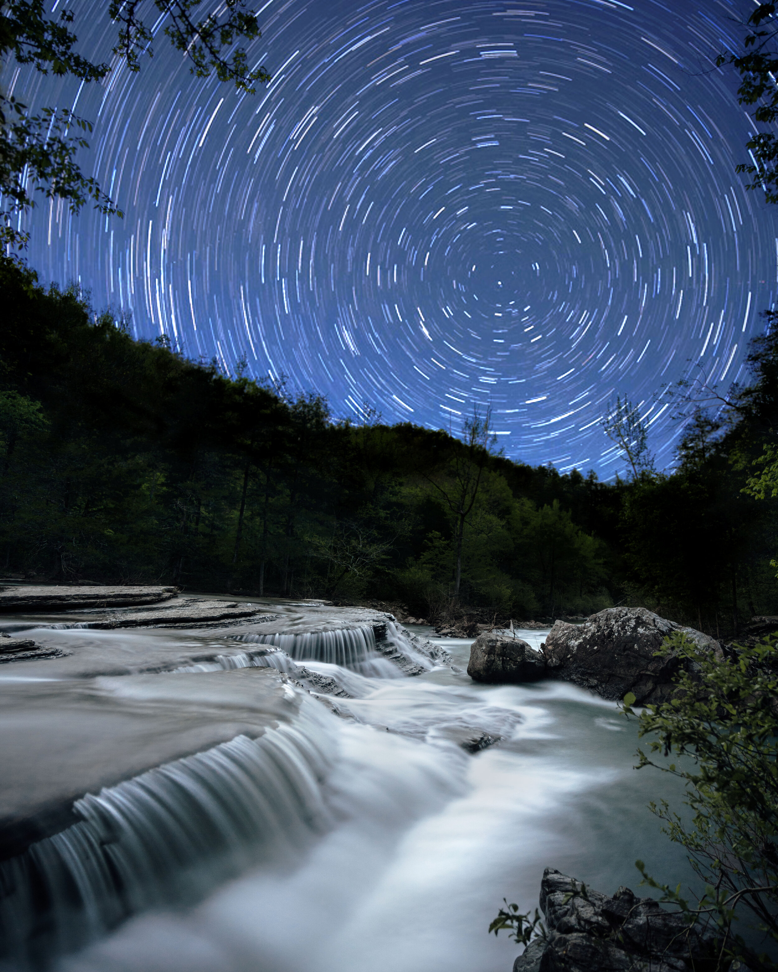 SIX FINGER STAR TRAILS