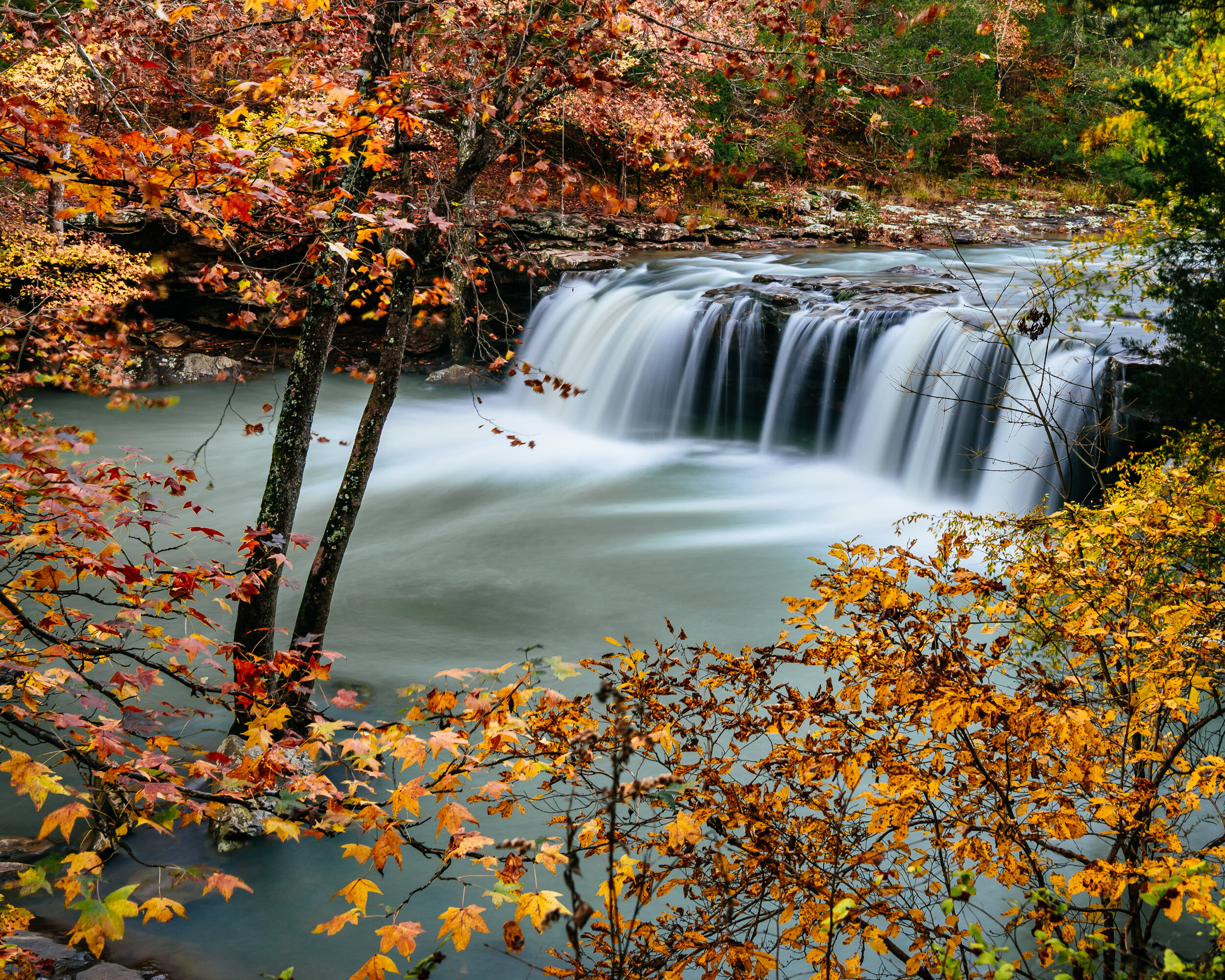 FALLING WATER FALLS AUTUMN