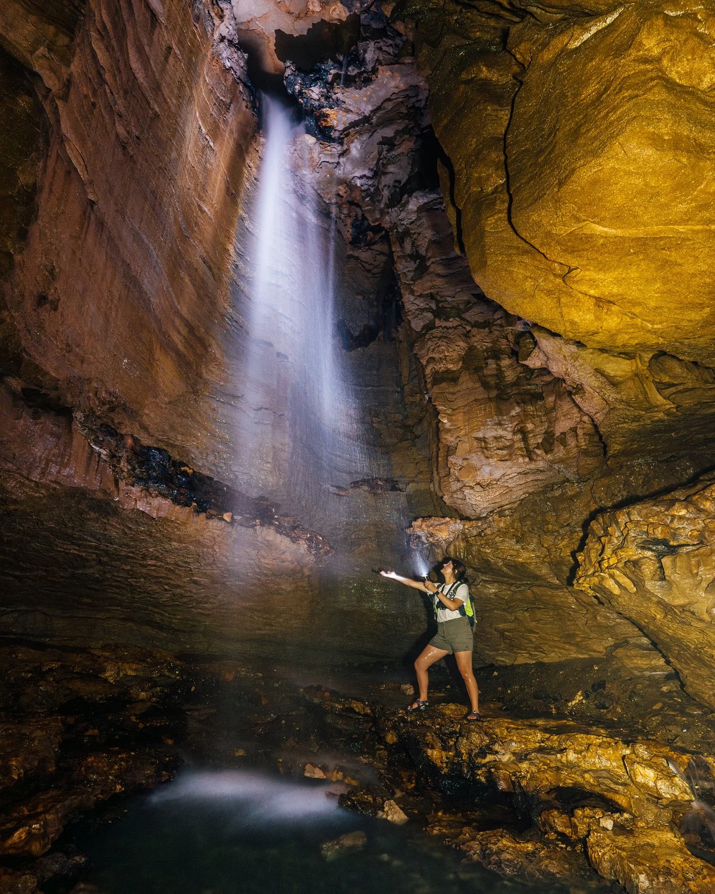 A few scenes from a quick hike last night through Lost Valley to Eden Falls Cave 
πLost Valley, Buffalo National River, Arkansas