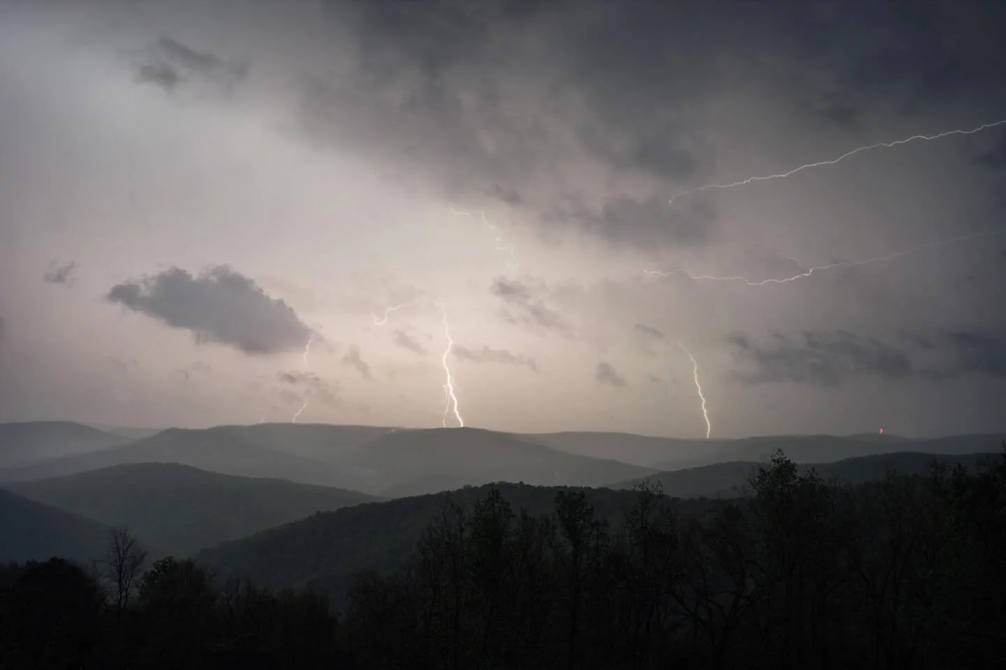 A few moments from the storms over Ponca last night⚡️I had the worst luck with timing my shots of the very sporadic bolts but thankful I still managed to capture a some of it.