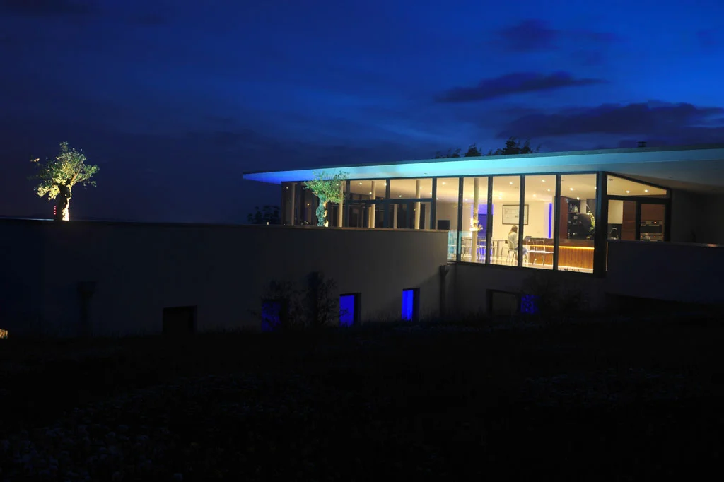 Glasshouse_3_sml.jpg