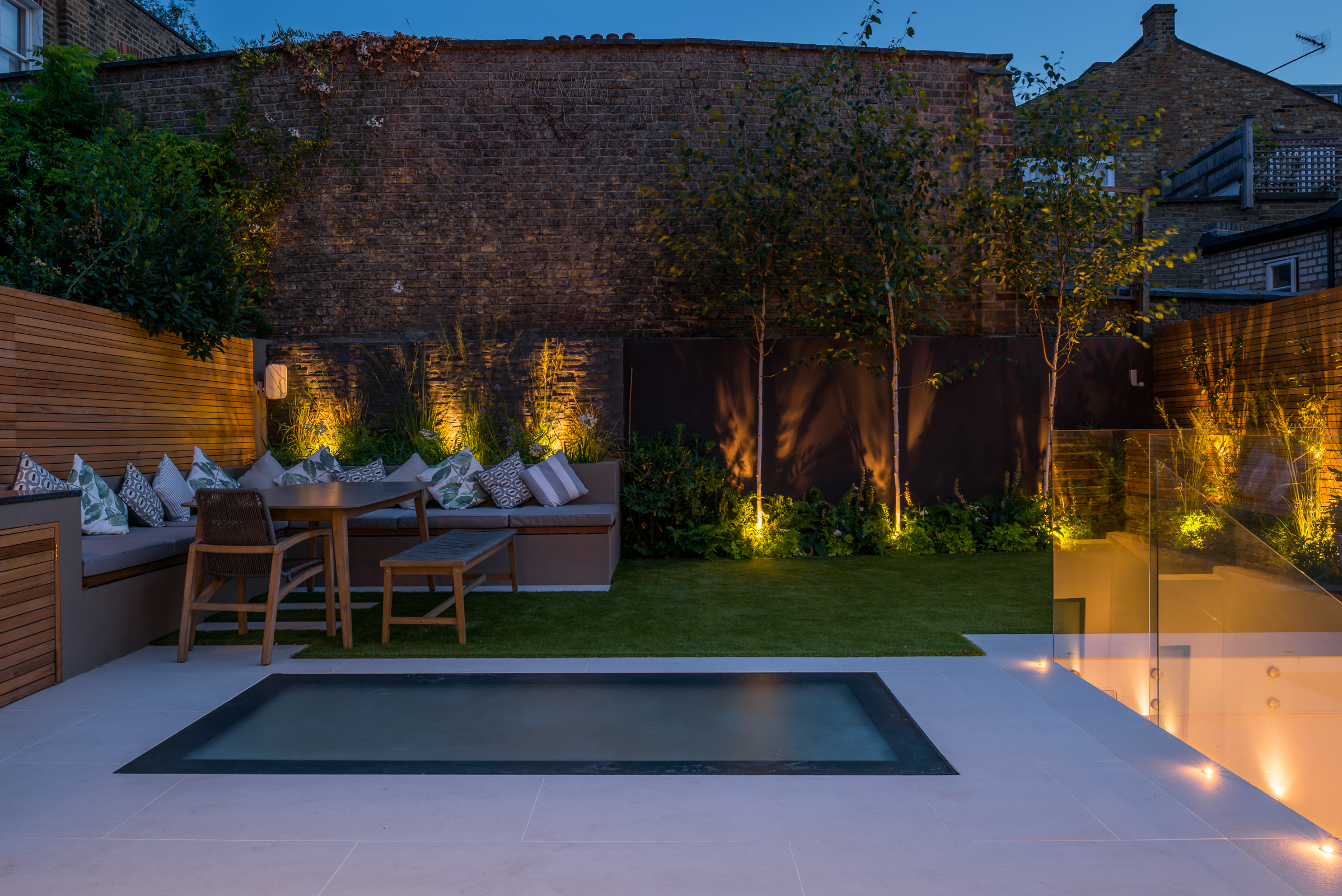 garden lighting designer 