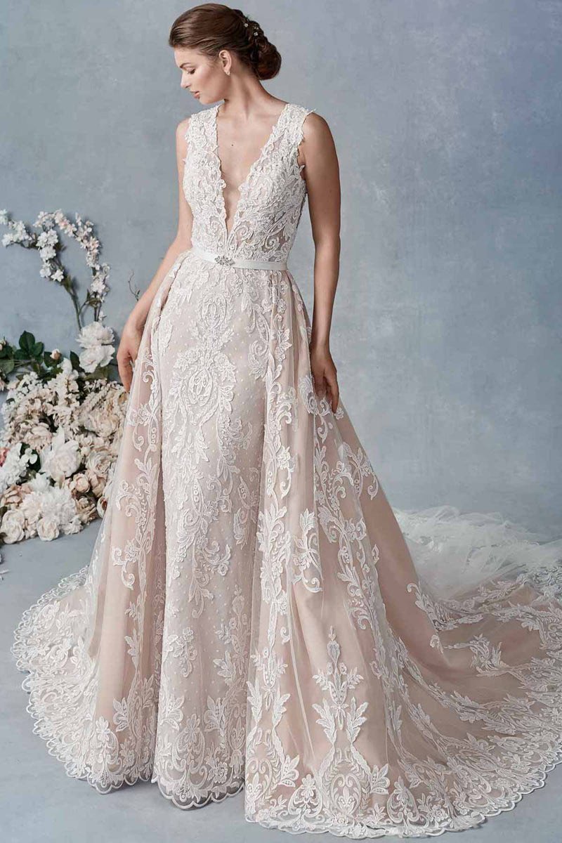 Bo & Luca Parisienne Gown Used Wedding Dress Save 39% | Used wedding dresses,  Wedding dress long sleeve, Preloved wedding dresses