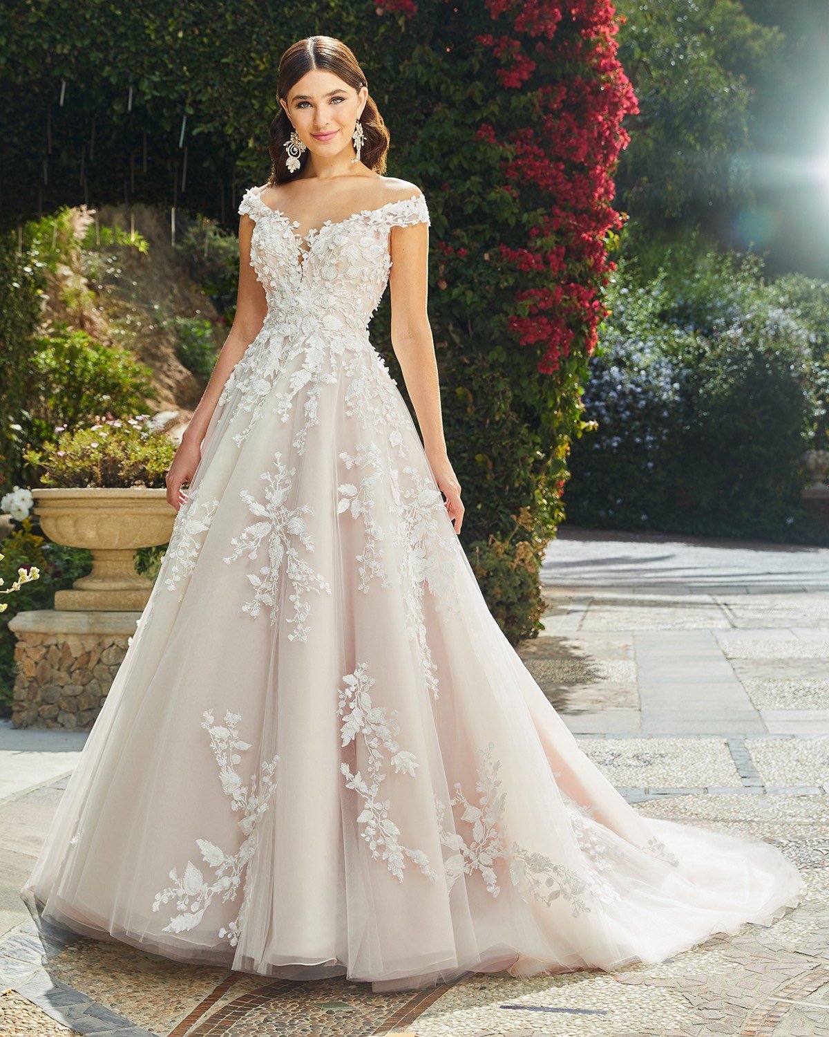 How & Where to Buy the Best Second Hand Wedding Dresses - hitched.co.uk
