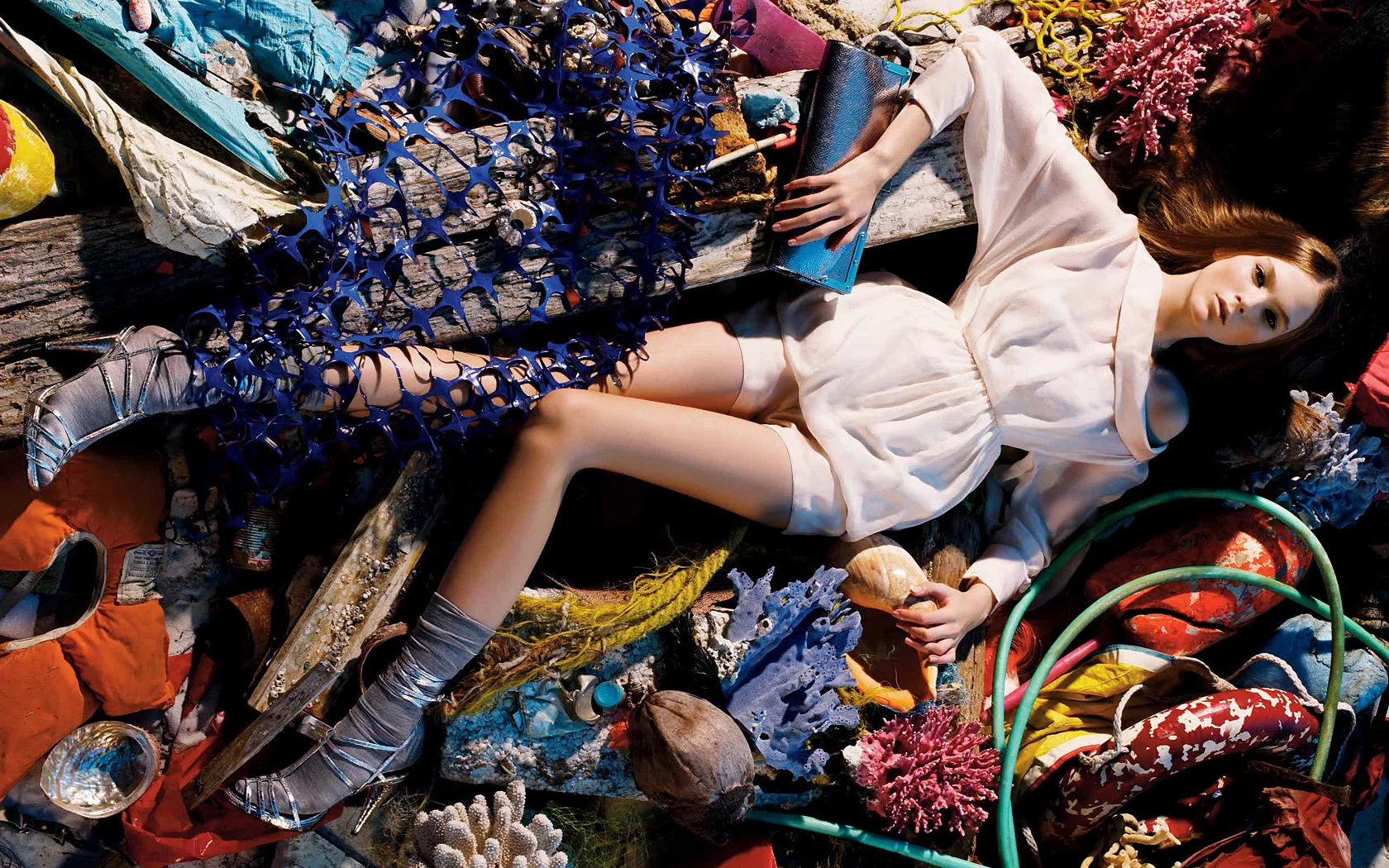 Jill Stuart - Spring 2008 2 1680X1050 Fashion Wallpaper.jpg