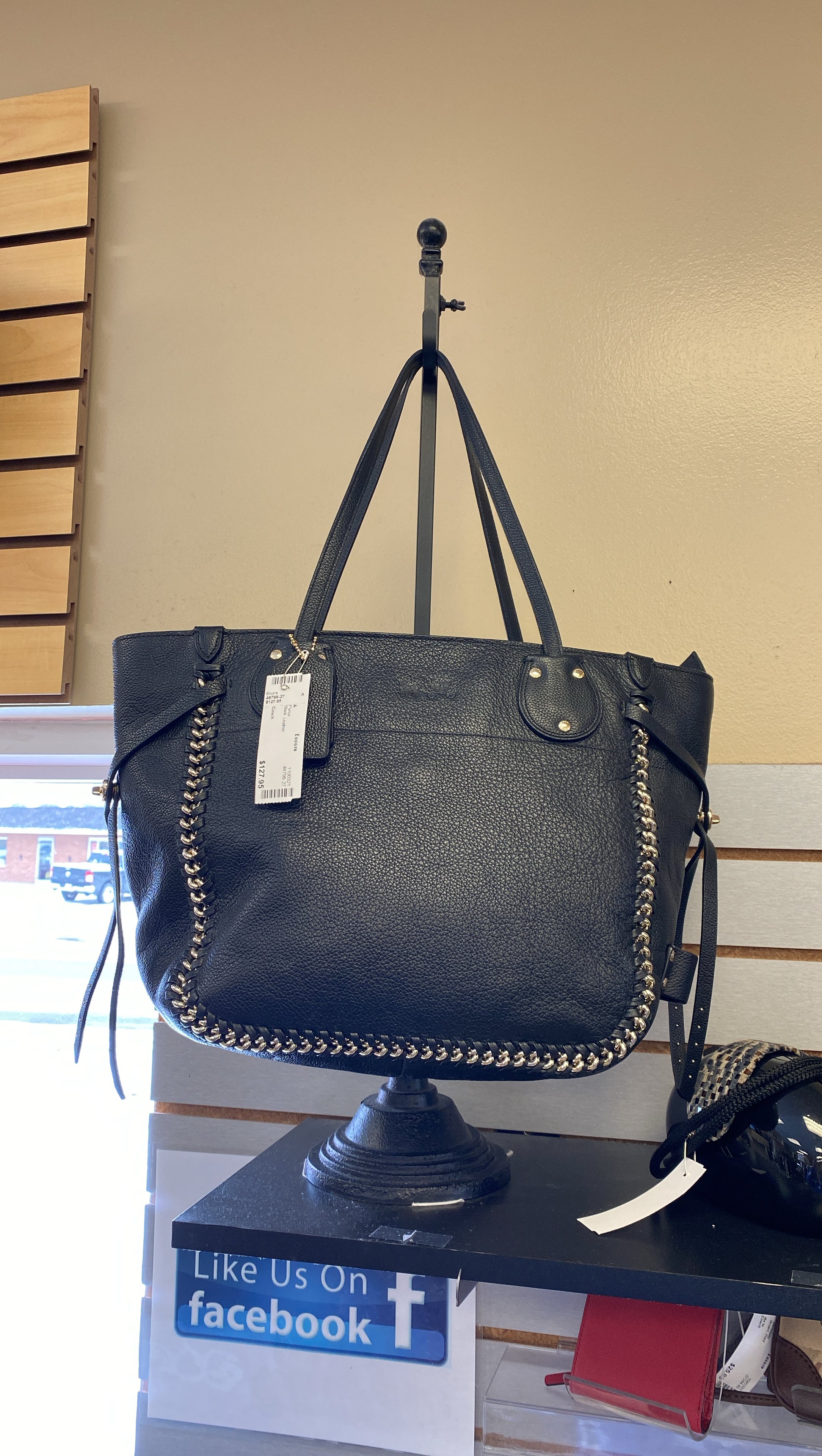 Purses — Encore Resale Fashions