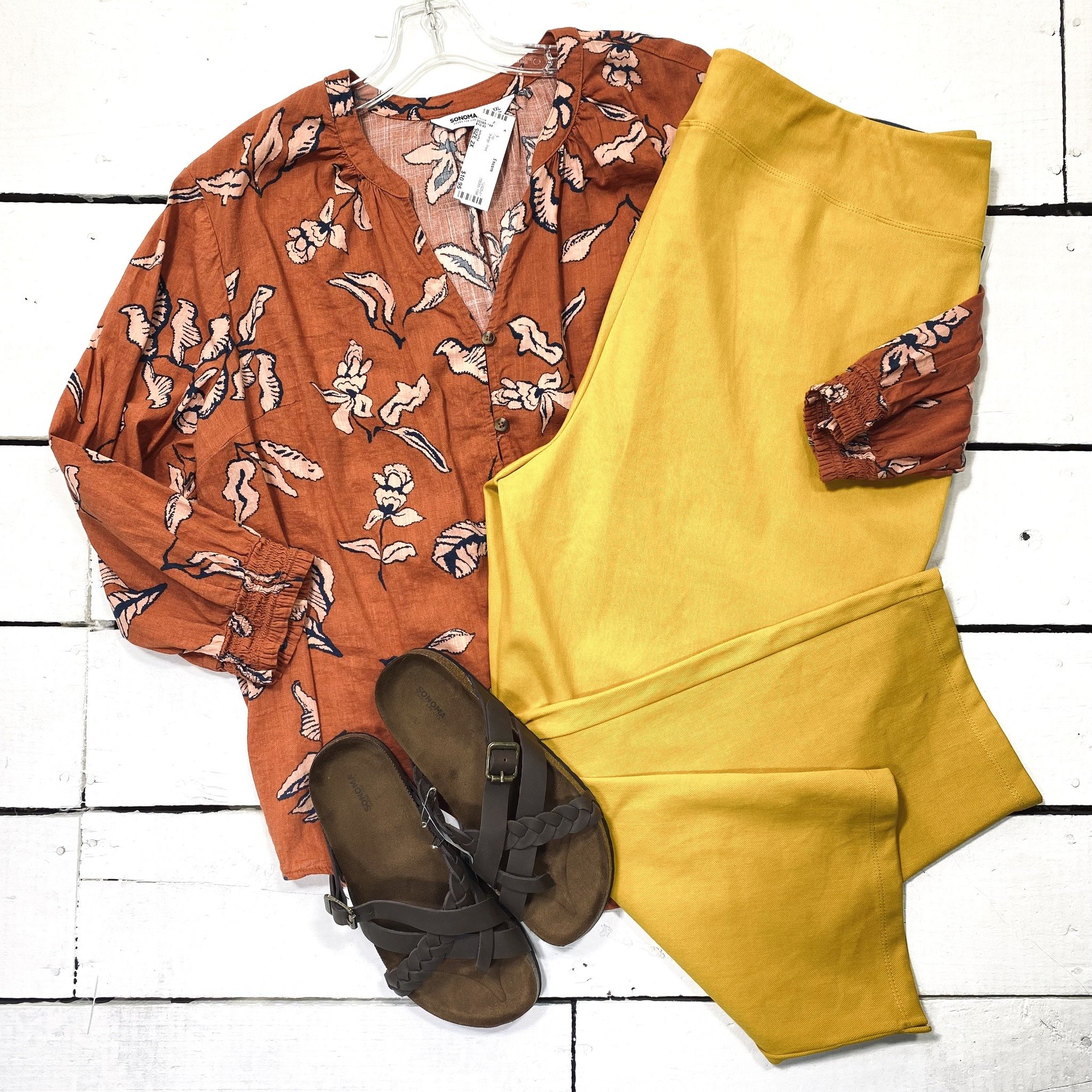 Sonoma Top size 2X, $10.95
Women With Control Capris size 20, $15.95
Sonoma Sandals size 8, $15.95