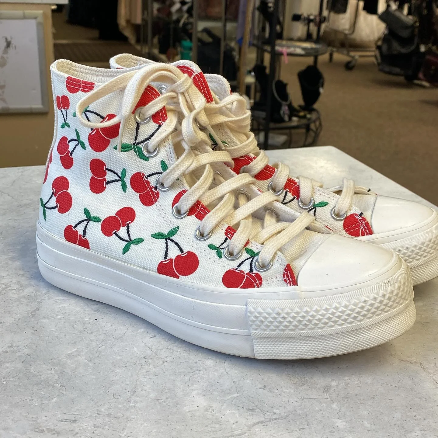 Converse size 8, $35.95! 🍒 🍒 🍒