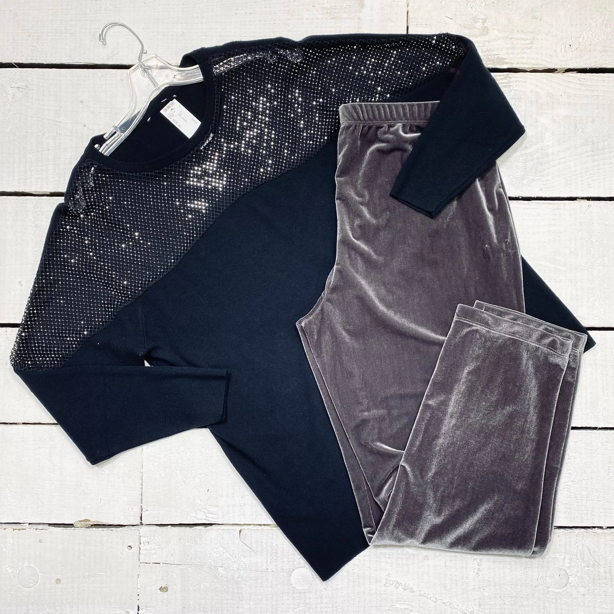 Top Size XL, $12.95
Chicos Pants Size 16, $15.95