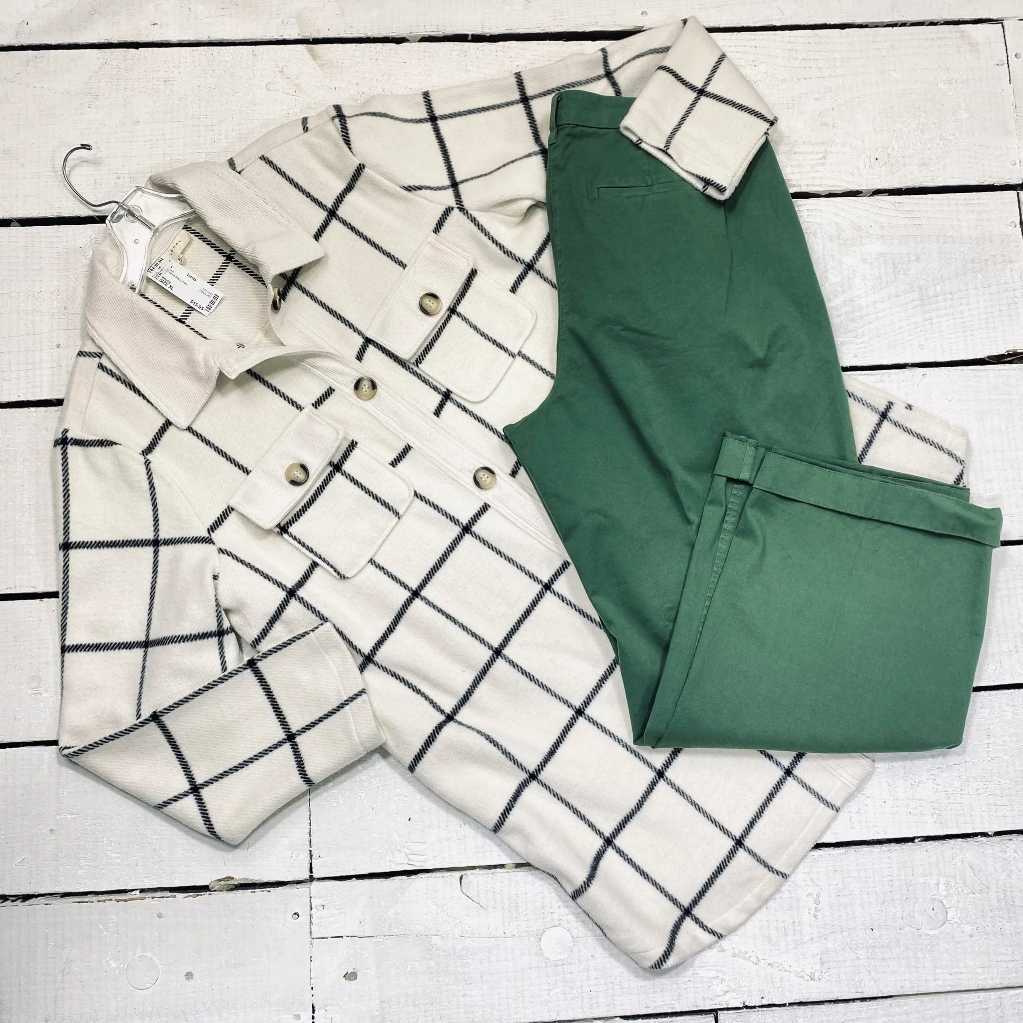 Melloday Tunic Size XL, $15.95
J Crew Pants Size 14, $18.95