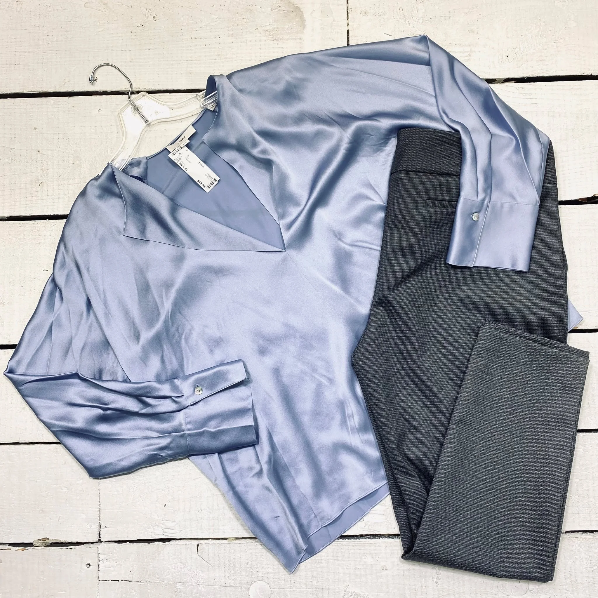 Vince Top Size XL, $18.95
Dalia Collection Pants Size 16, $14.95