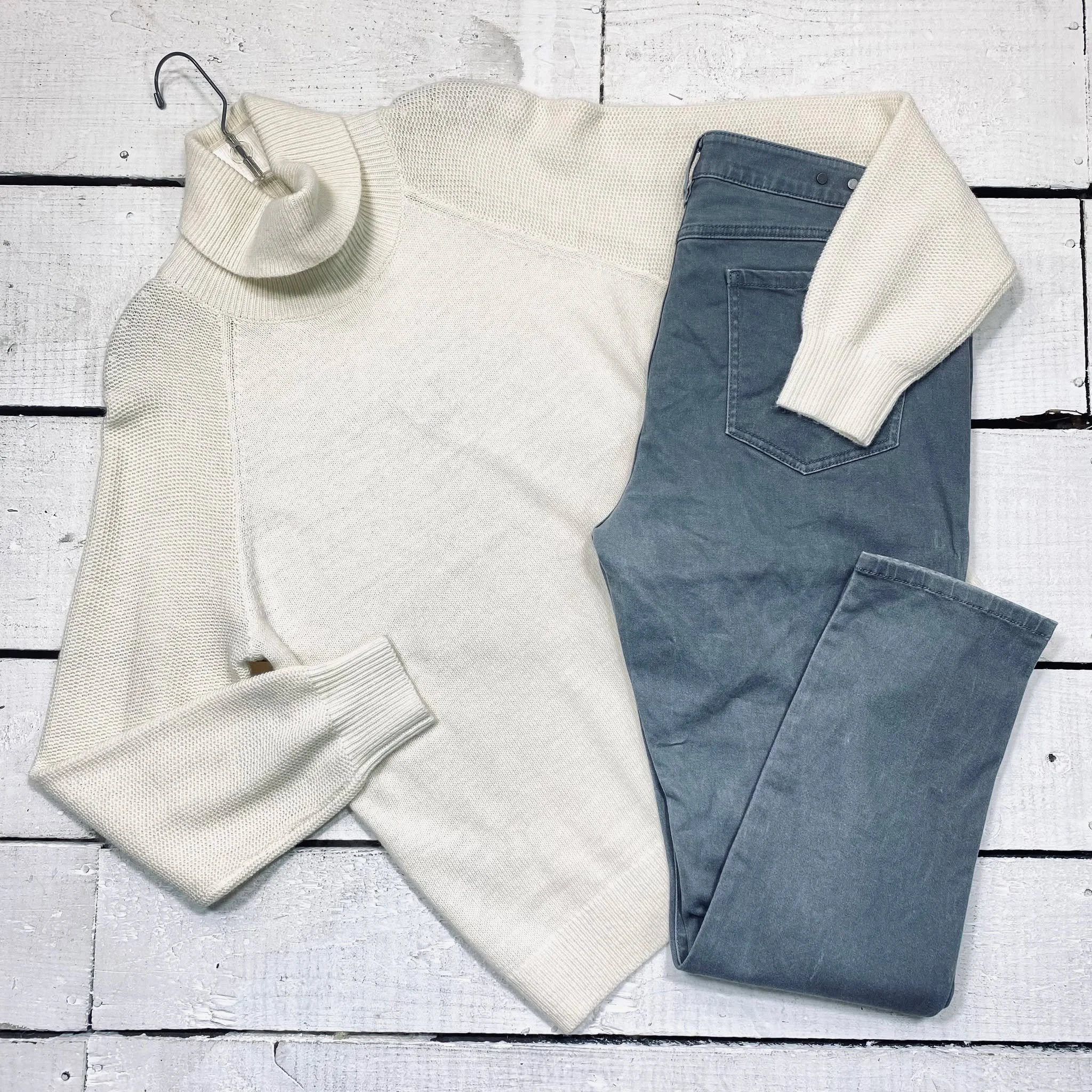 Loft Sweater Size XL, $15.95
Cabi Jeans Size 14, $24.95