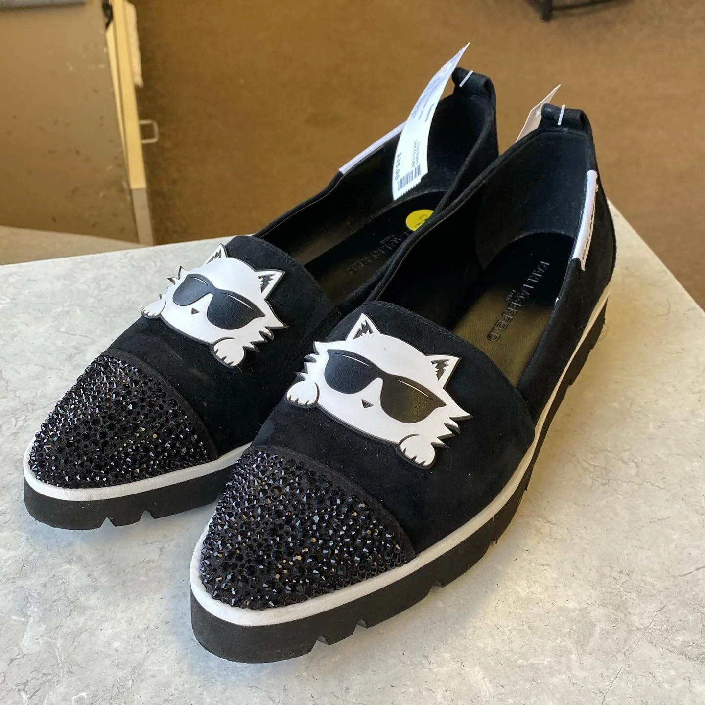 Karl Lagerfeld size 9, $35.95