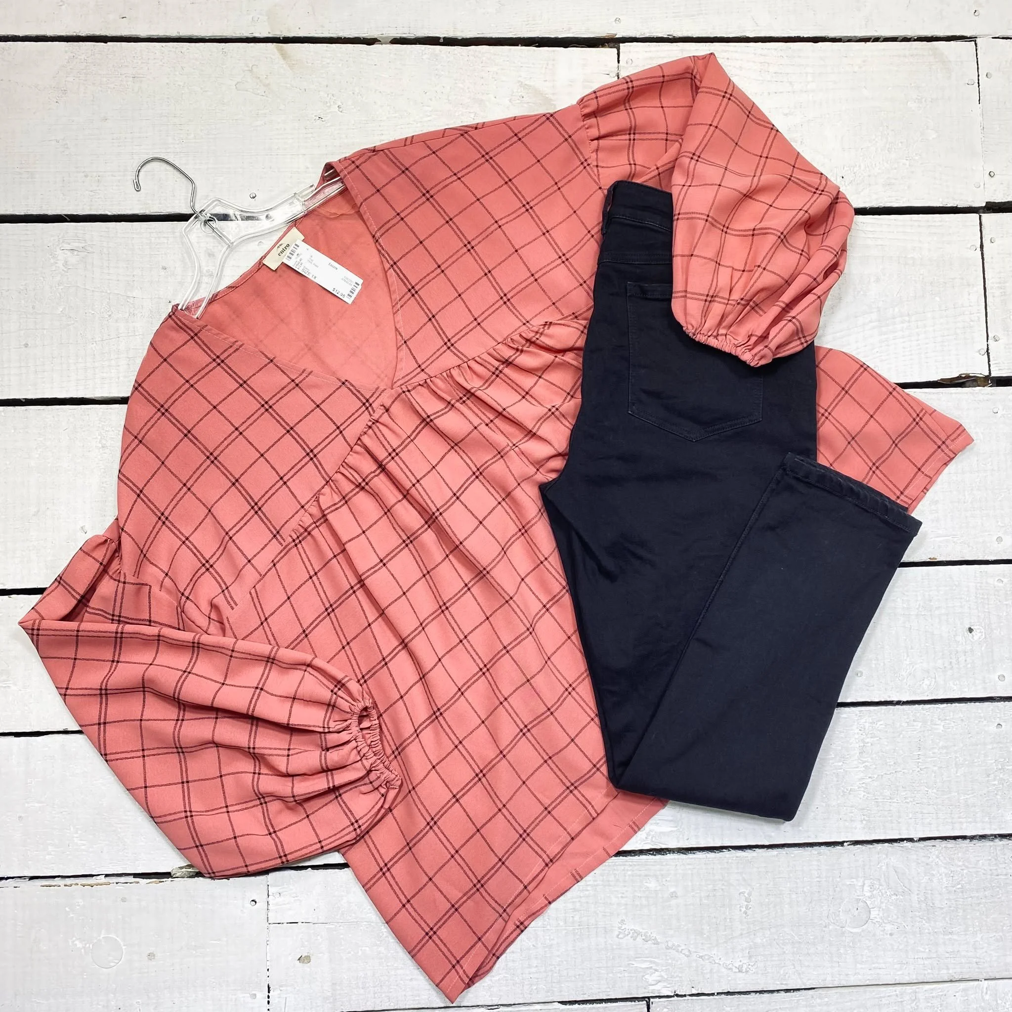 Entro Top Size 1X, $12.95
Cabi Jeans Size 14, $25.95