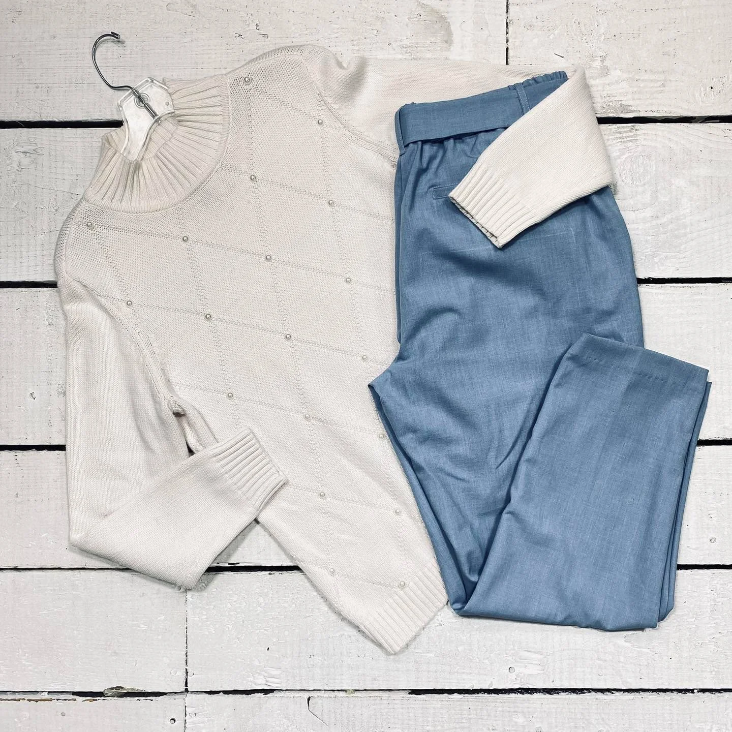 Liz Claiborne Sweater Size XLP, $12.95
Haver London Pants Size 16, $12.95