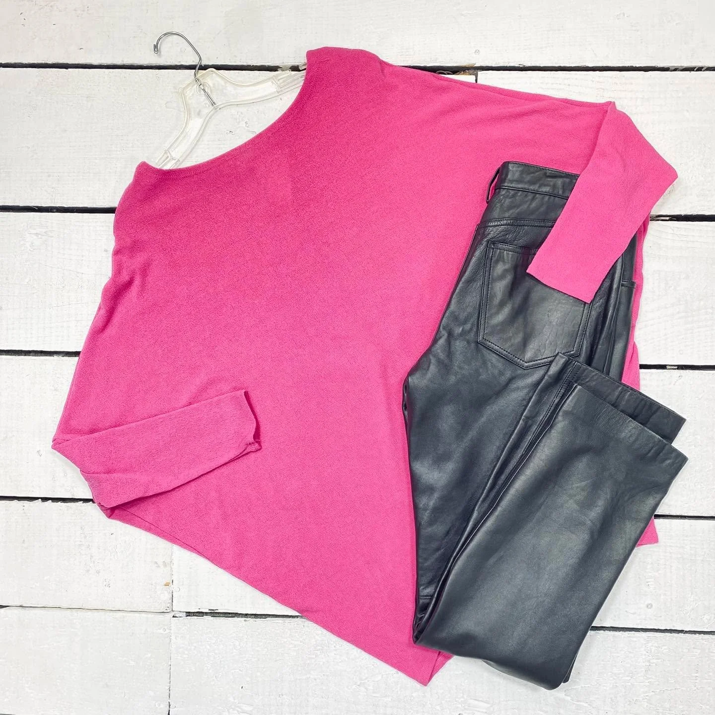 Francesca&rsquo;s Top Size L, $10.95
Brandon Thomas Pants Size 8, $30.95