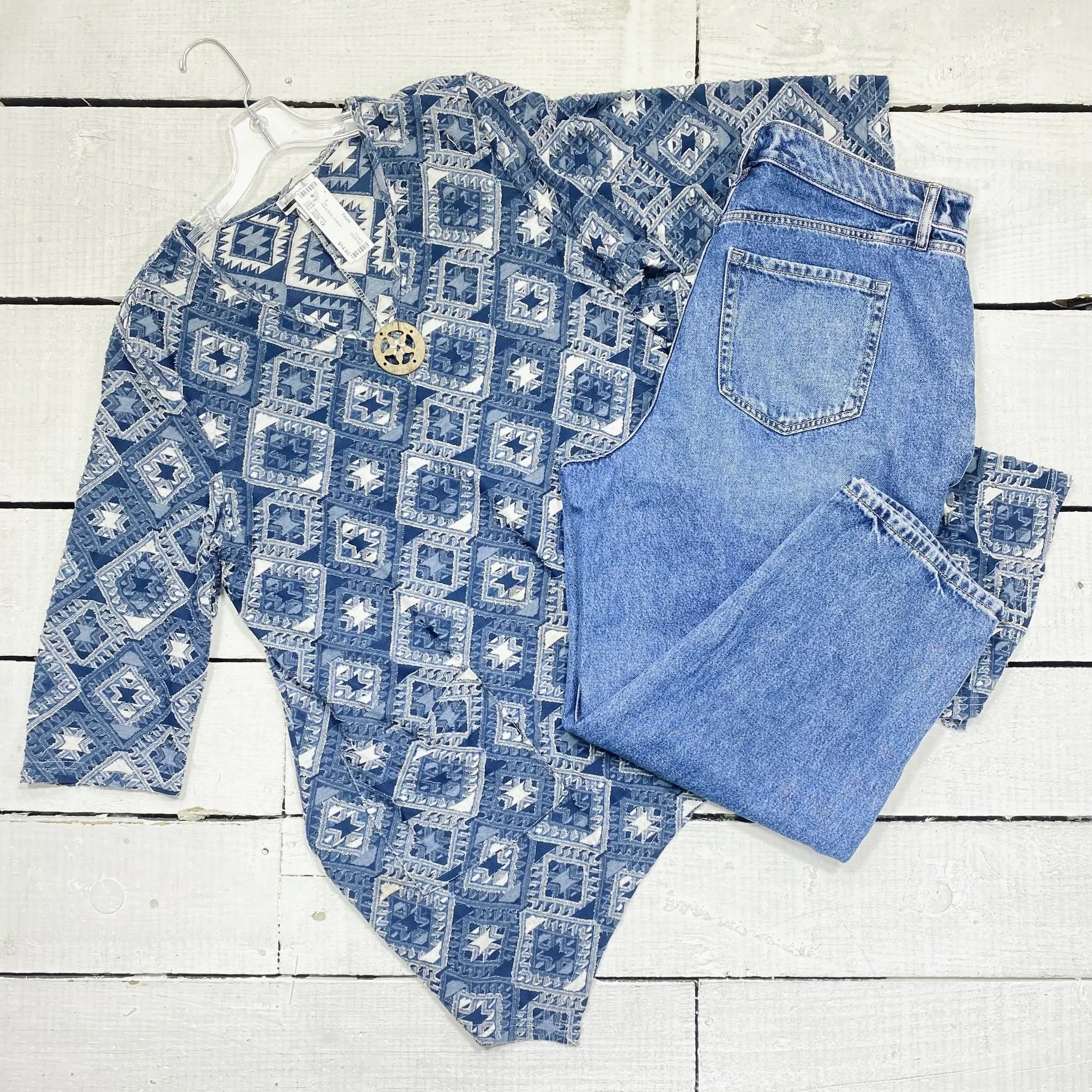 Mirror Image Top Size 1X, $14.95
Lane Bryant Jeans Size 14, $15.95