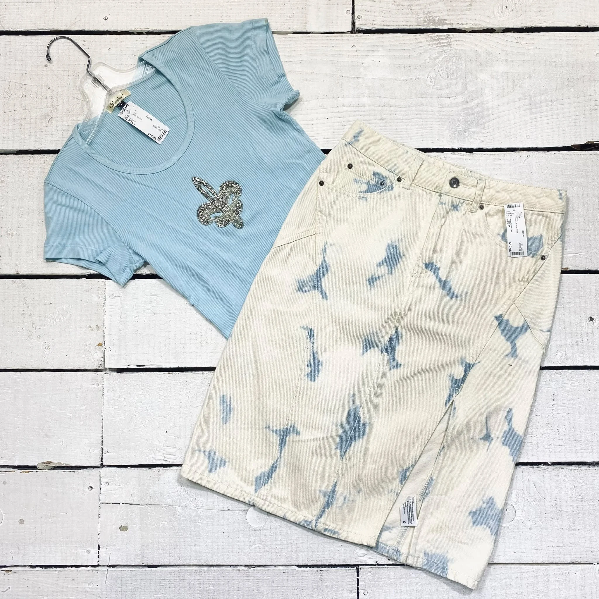 Marabou Top Size L, $10.95
Future Collective Skirt Size 2, $10.95