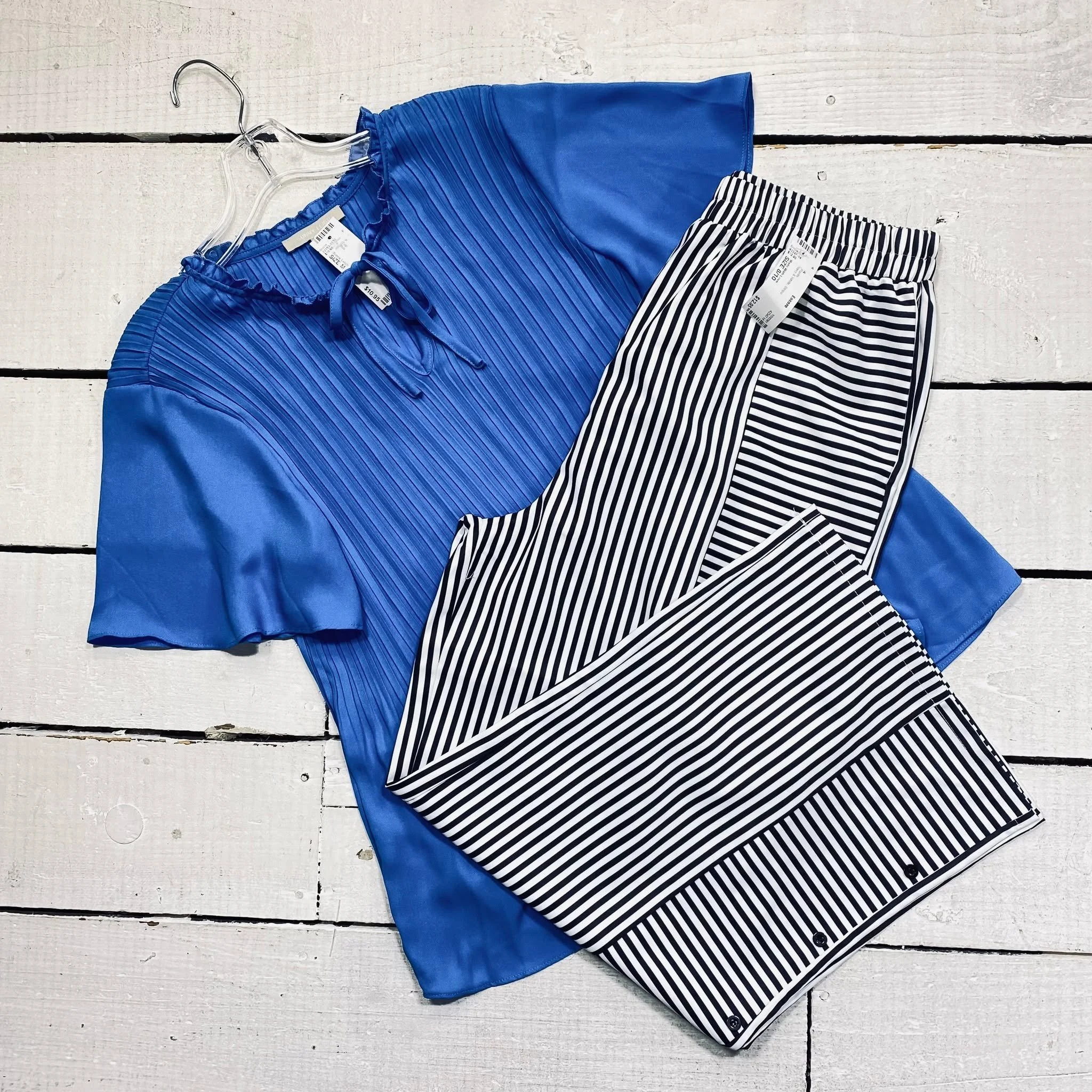 Sunny Leigh Top Size M, $10.95
Made With Love Pants Size 8/10, $12.95