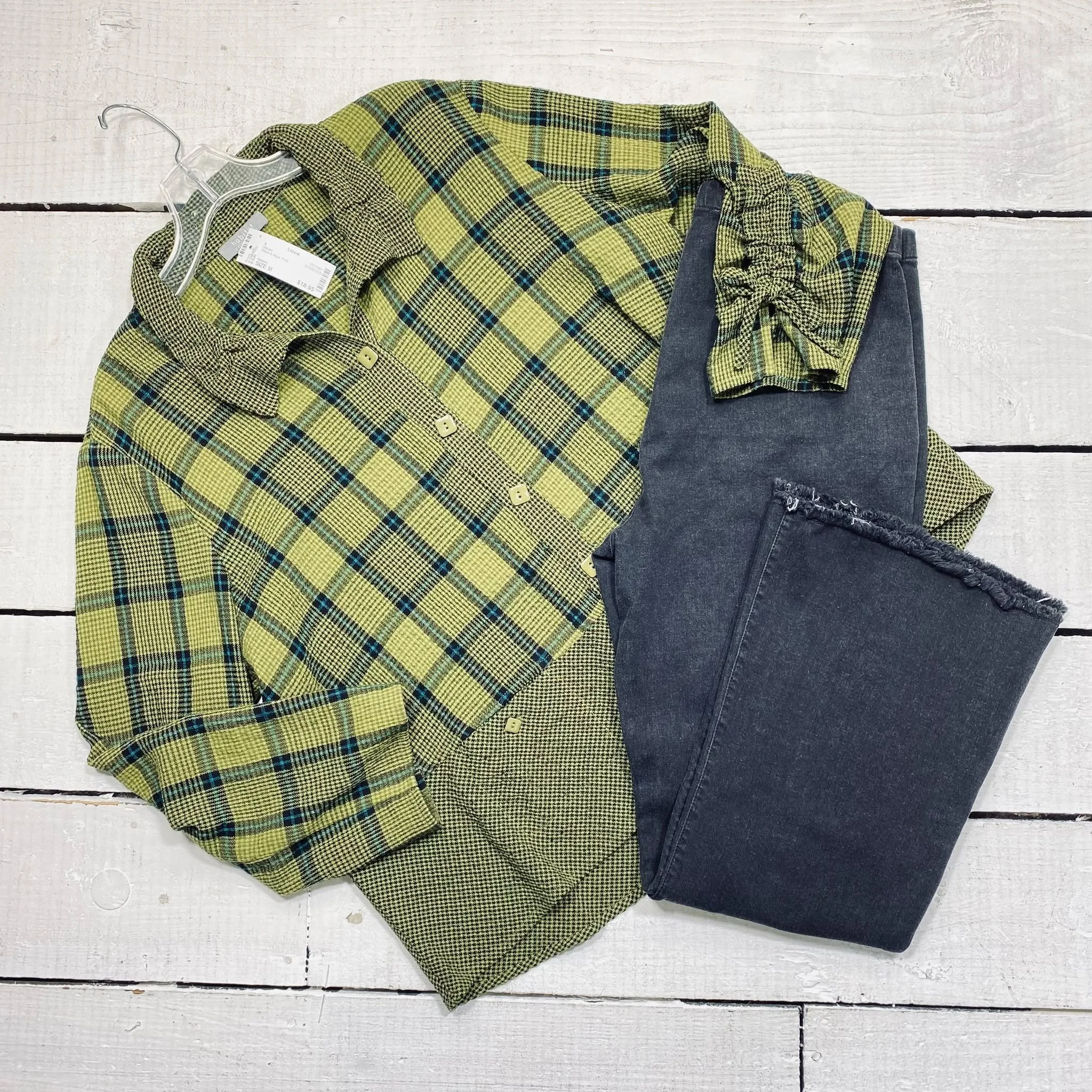 Habitat Blouse Size M, $18.95
Bailey 44 Pants Size 14, $18.95