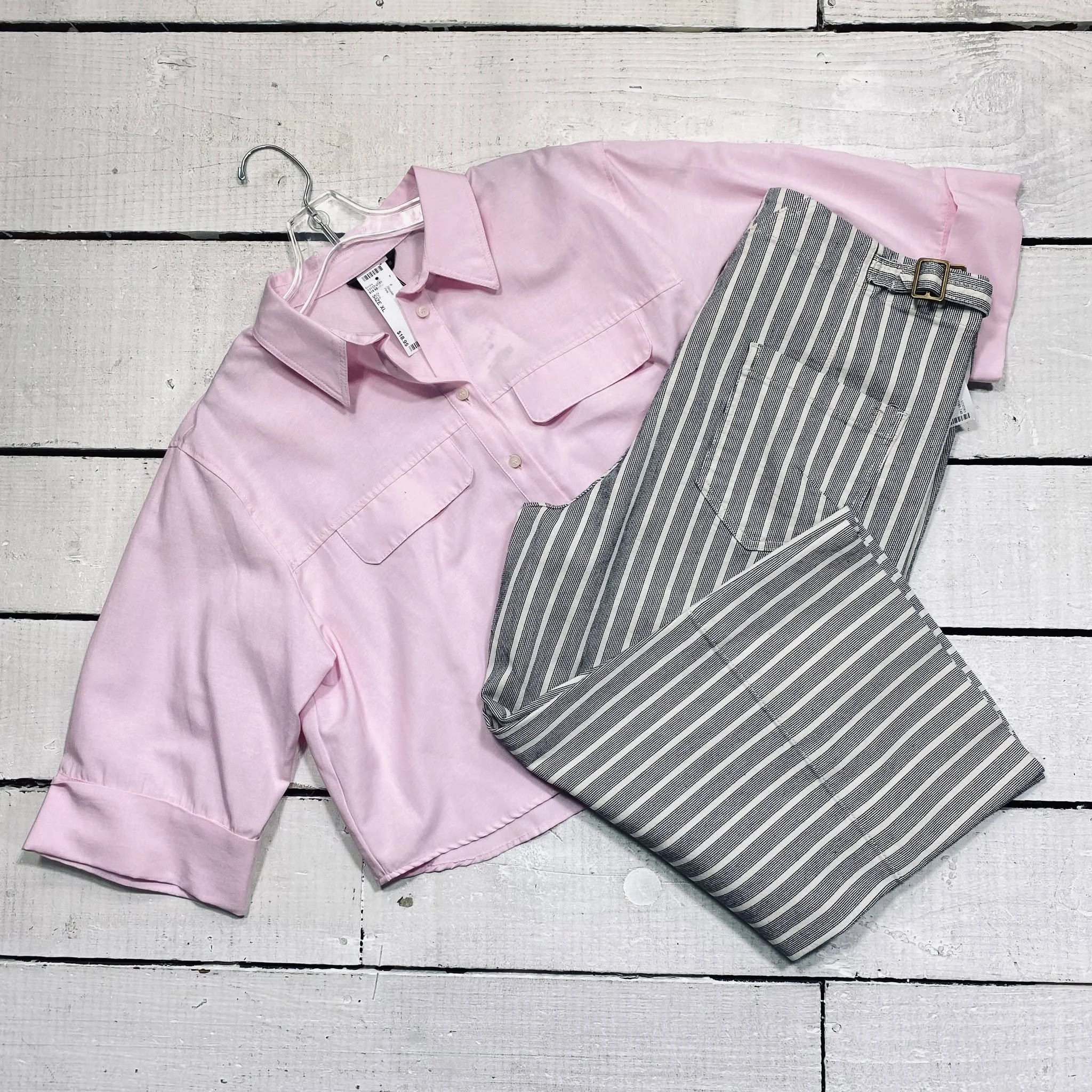 Zara Blouse Size XL, $18.95
Pilcro Capris Size 16, $30.95