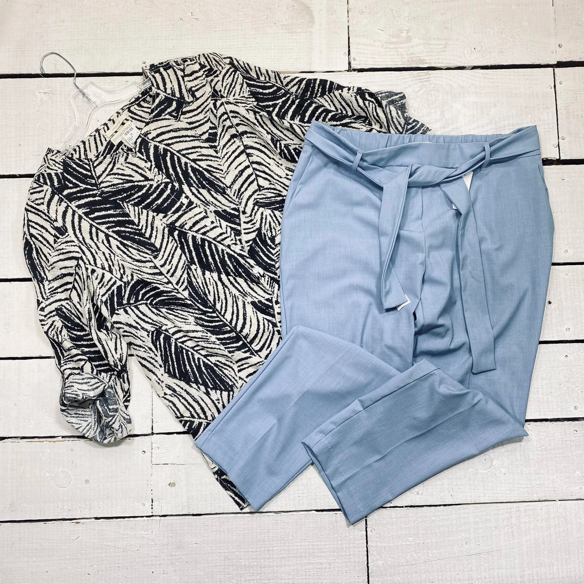 Cynthia Rowley Blouse Size 1X, $12.95
Haver London Pants Size 16, $12.95